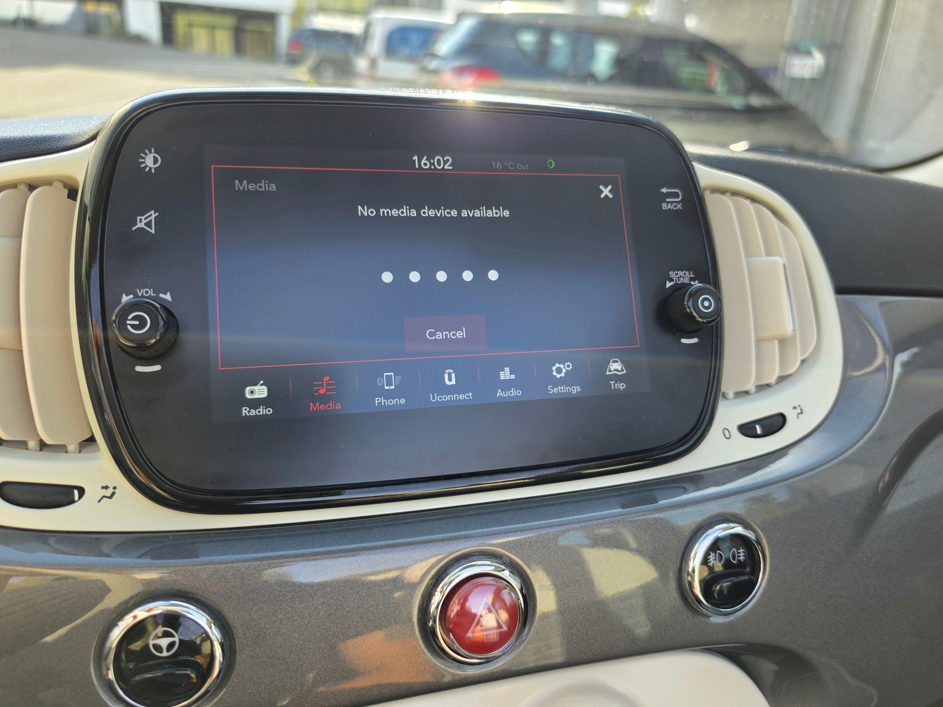 FIAT 500C 1.2 Lounge Dualogic-image-25