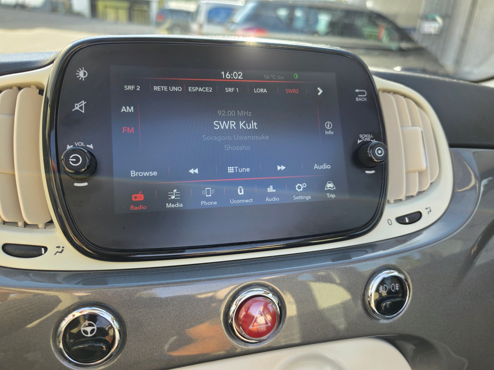FIAT 500C 1.2 Lounge Dualogic-image-24