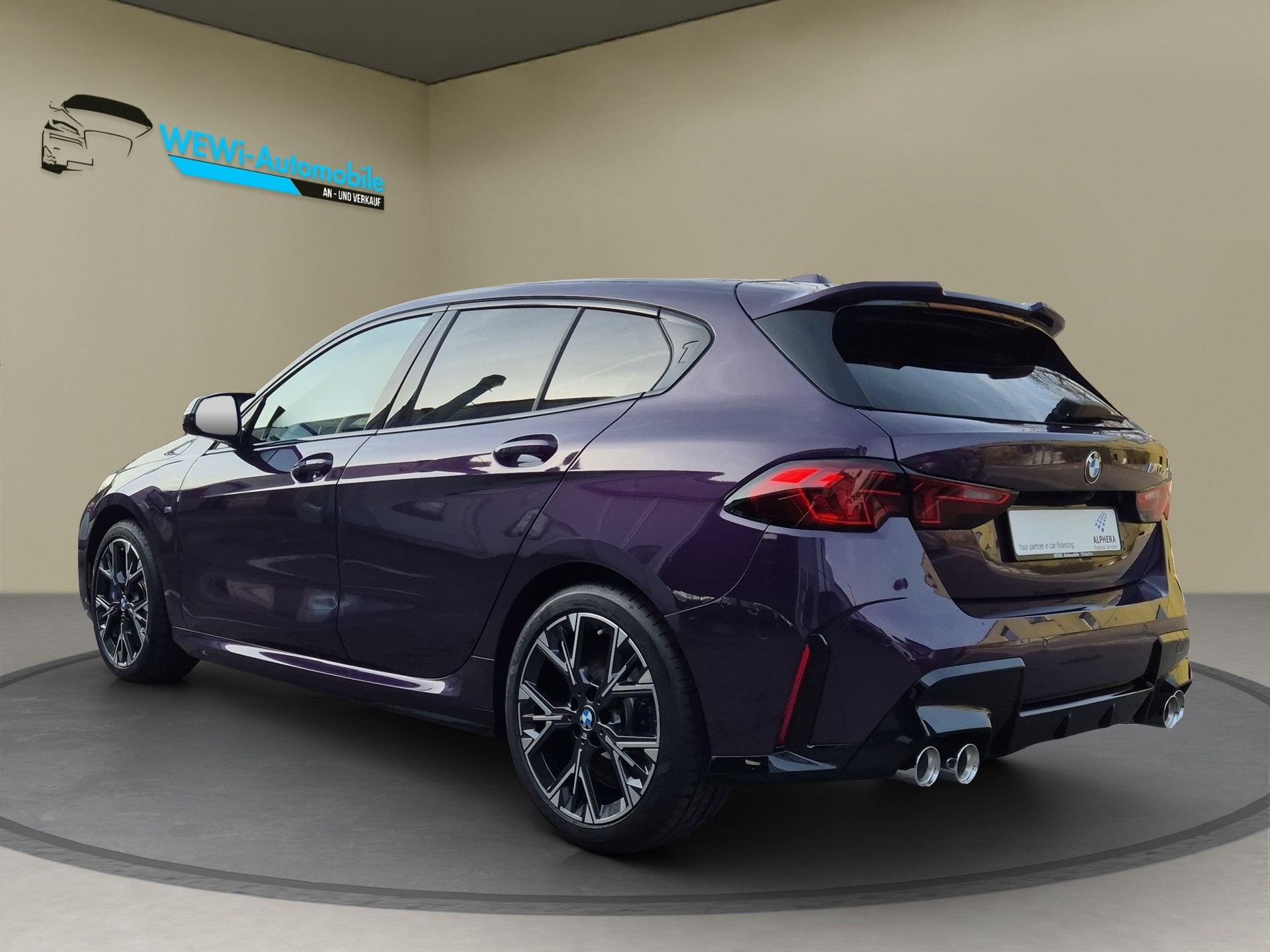 BMW M135 xDrive M Sport Pro-showroom-element-2
