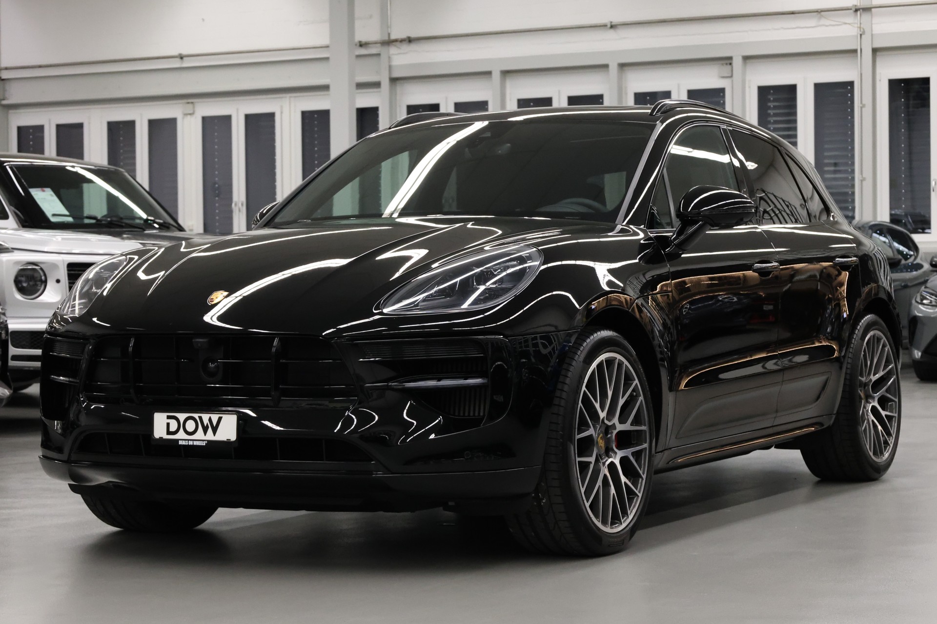 PORSCHE Macan 2.9 V6 GTS-showroom-element-3