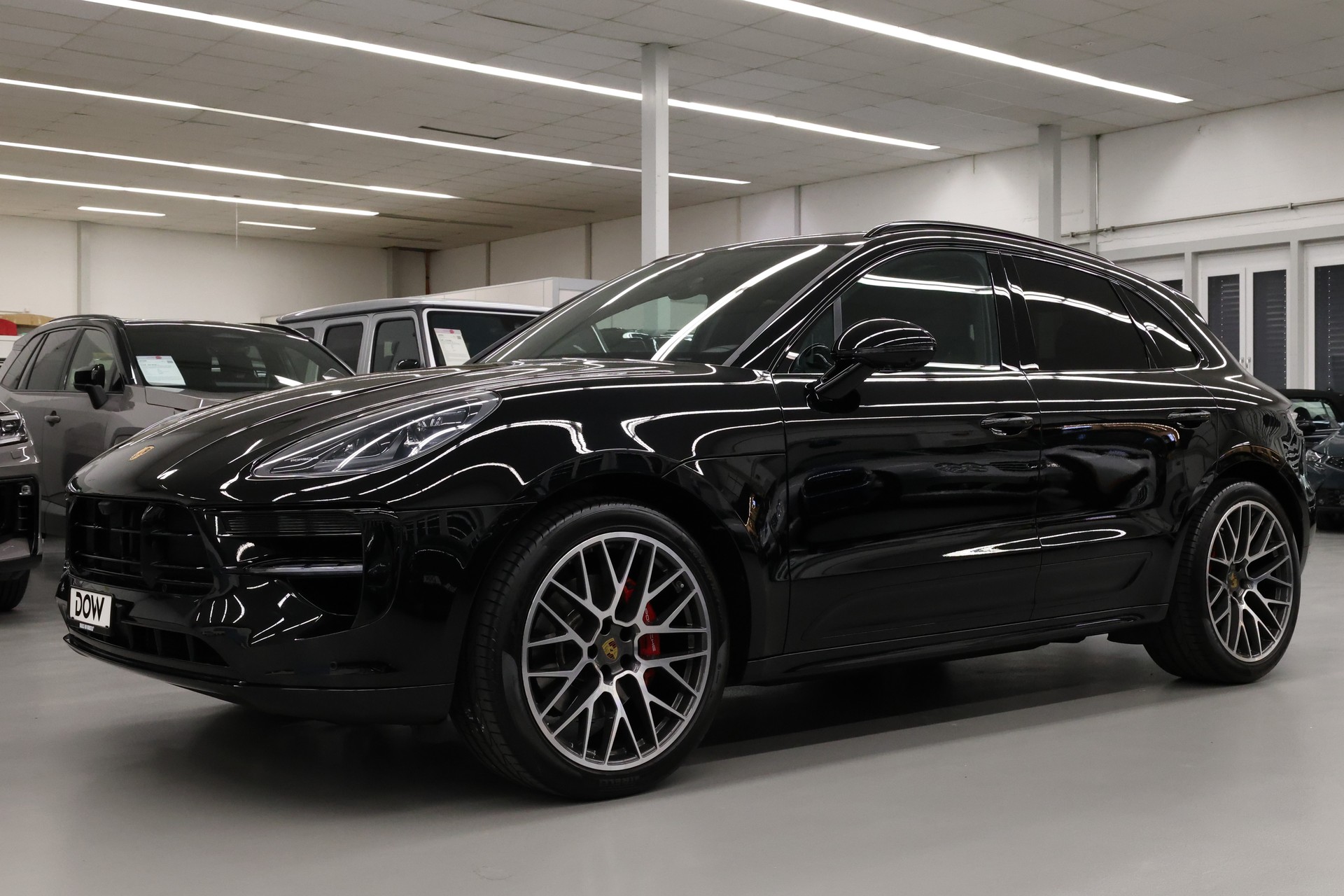 PORSCHE Macan 2.9 V6 GTS-showroom-element-2