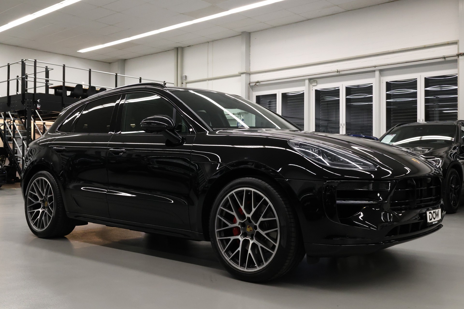 PORSCHE Macan 2.9 V6 GTS-showroom-element-1