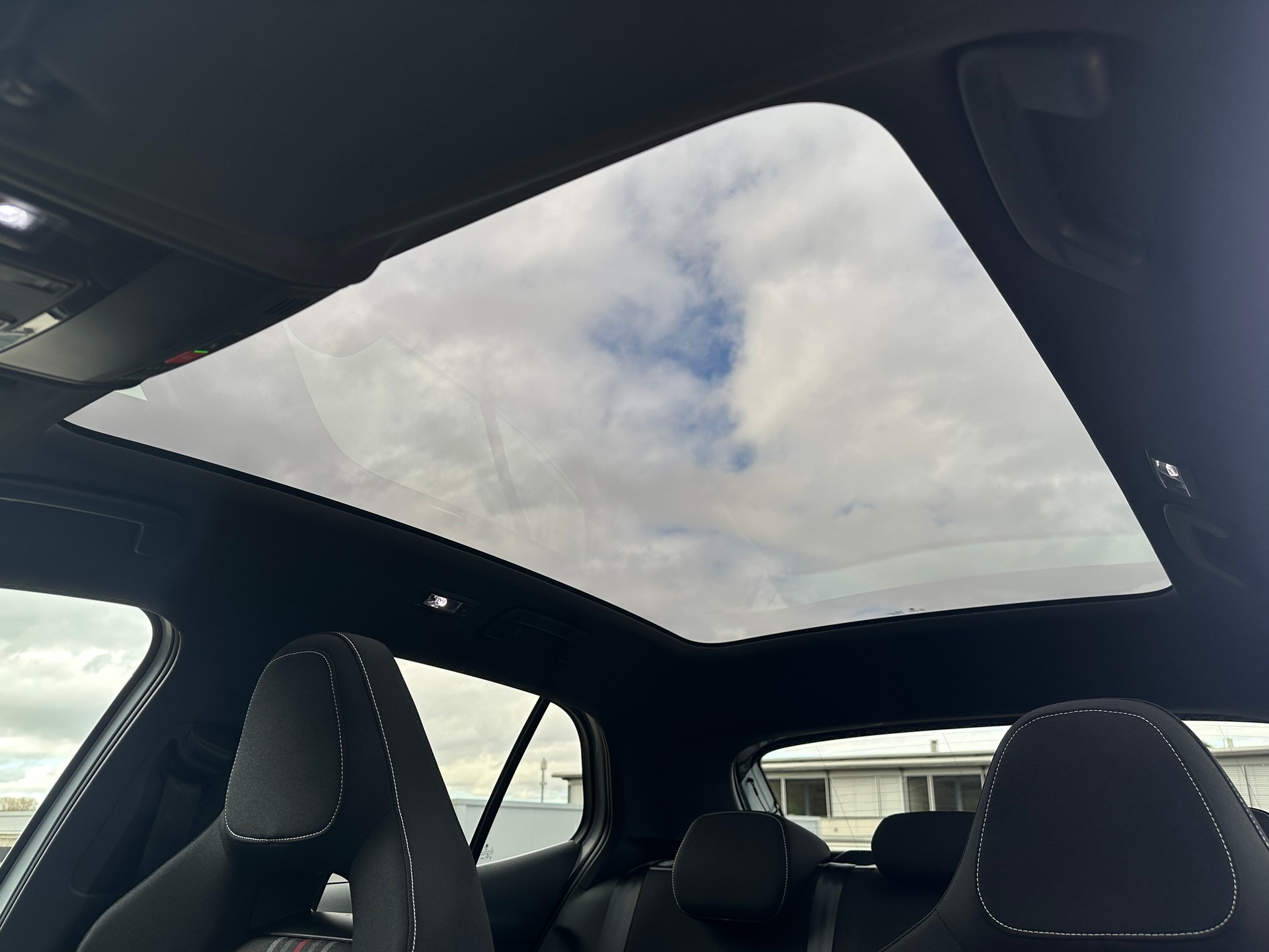 SKODA Fabia 1.0 TSI Monte Carlo DSG-image-22
