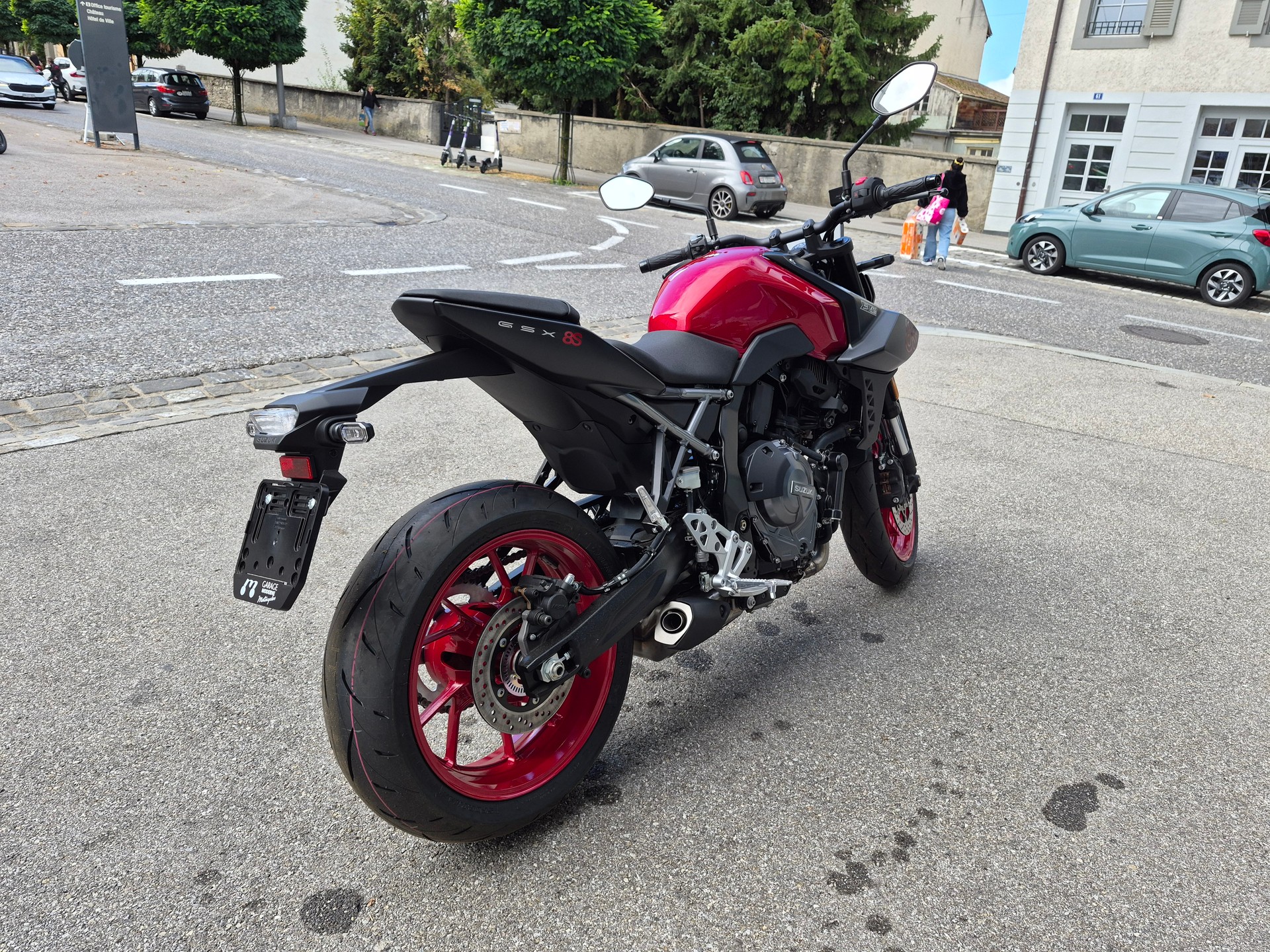 SUZUKI GSX 8 S (35kW)-image-2