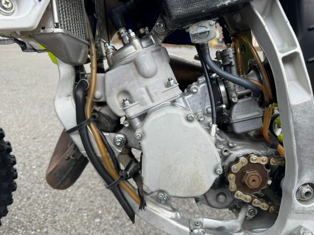 YAMAHA YZ 125-image-8