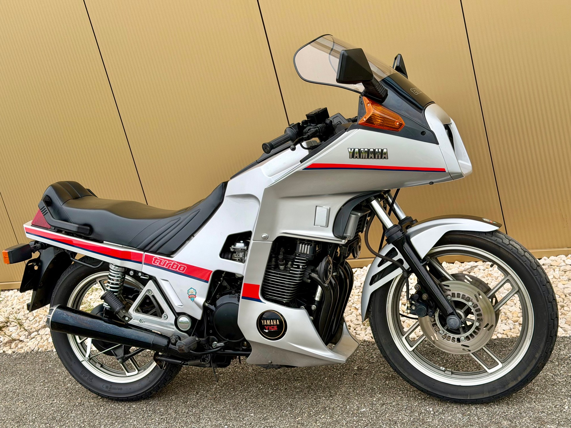 YAMAHA XJ 650 Turbo-image-2