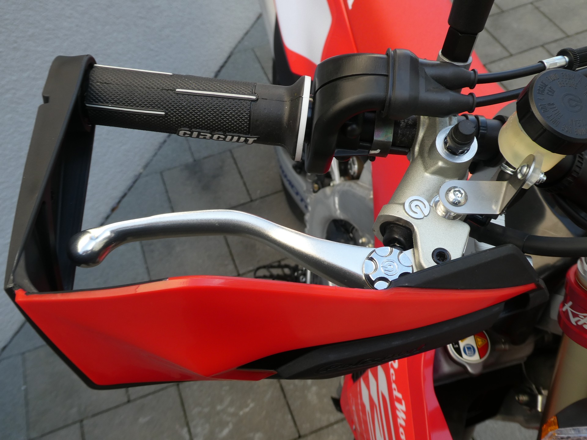 HONDA CRF450RX Supermoto-image-9