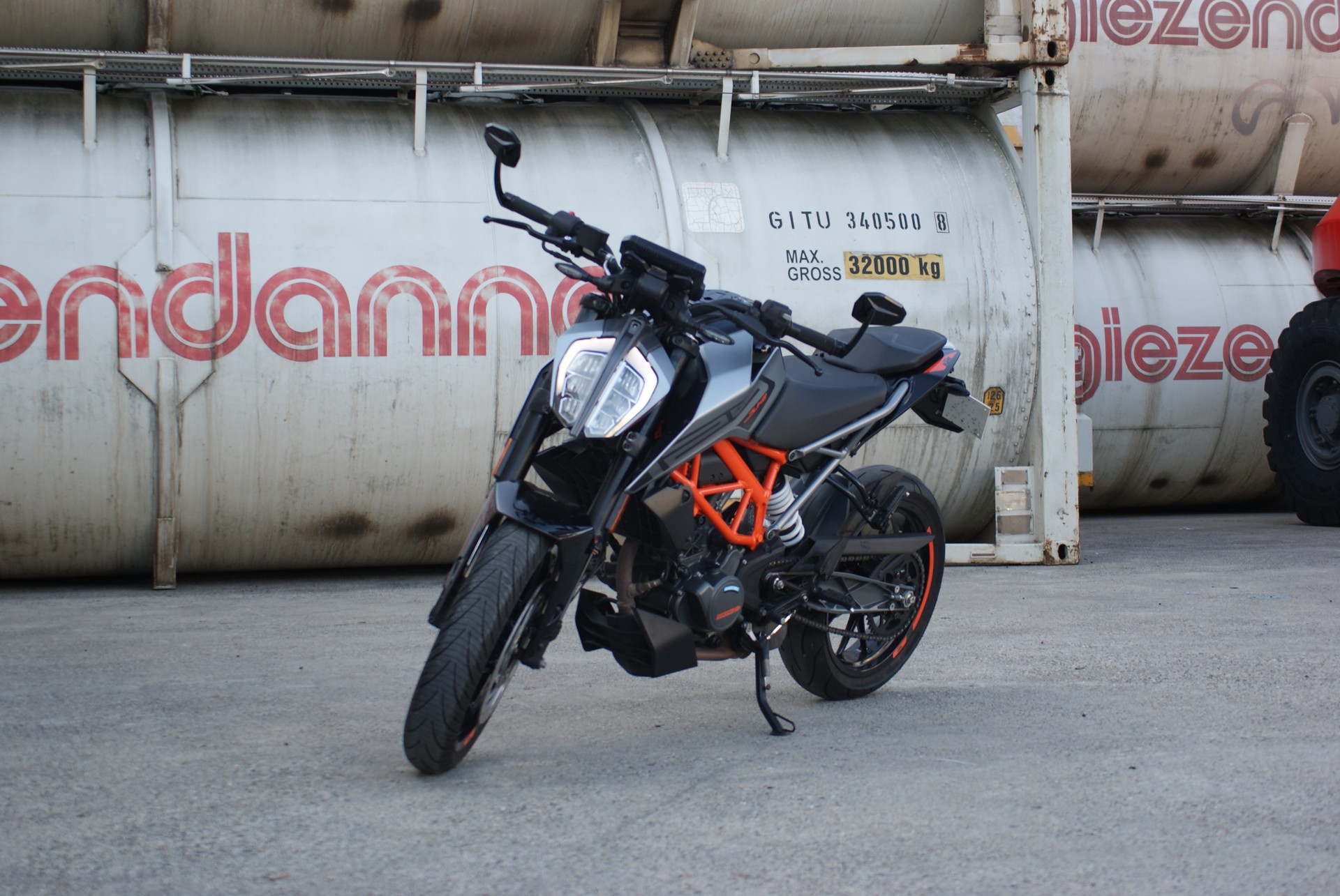 KTM 125 Duke-image-7