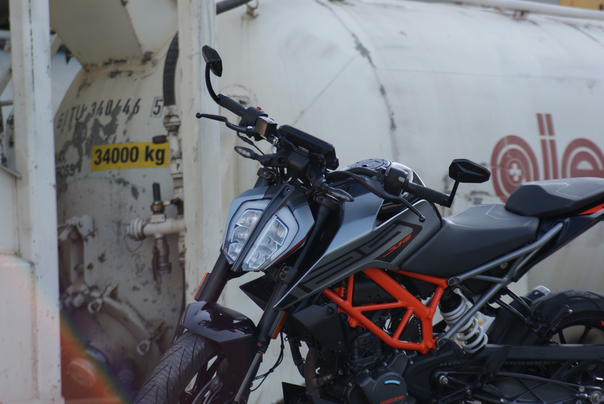 KTM 125 Duke-image-3