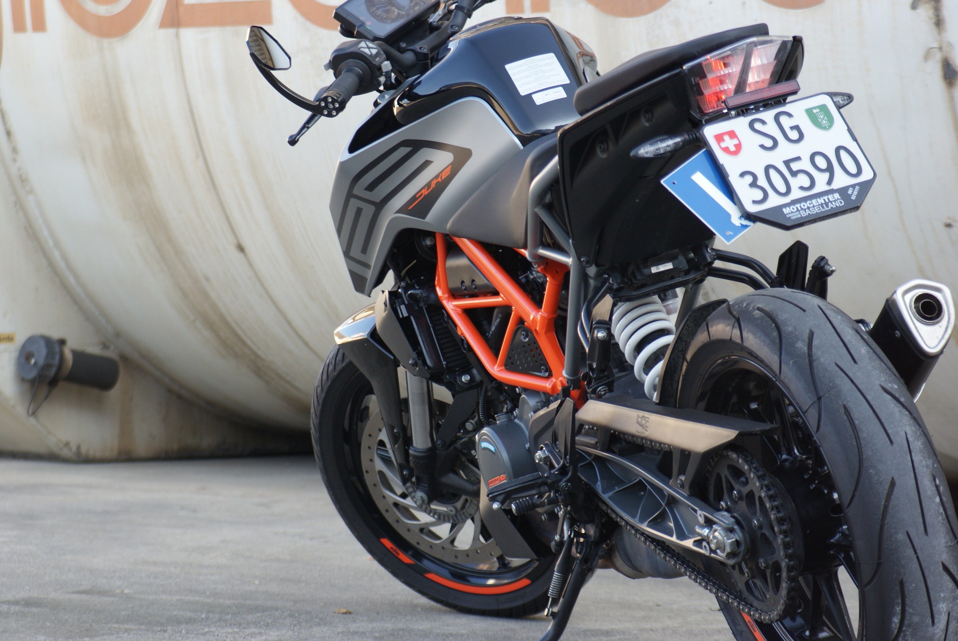 KTM 125 Duke-image-4