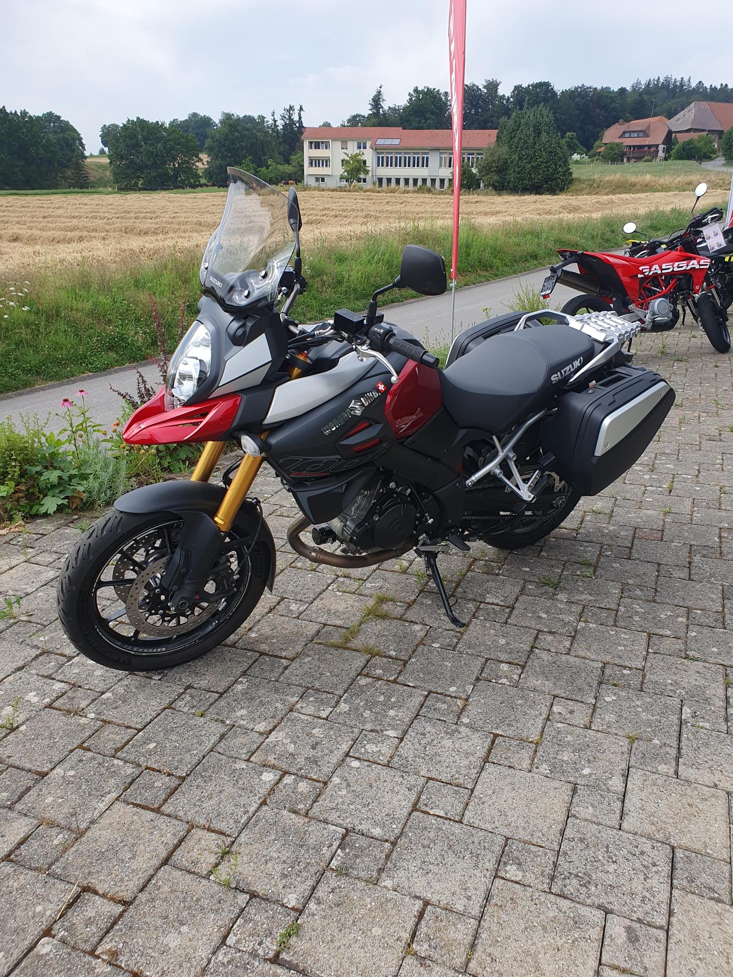 SUZUKI DL 1000 V-Strom Adventure L4-image-0