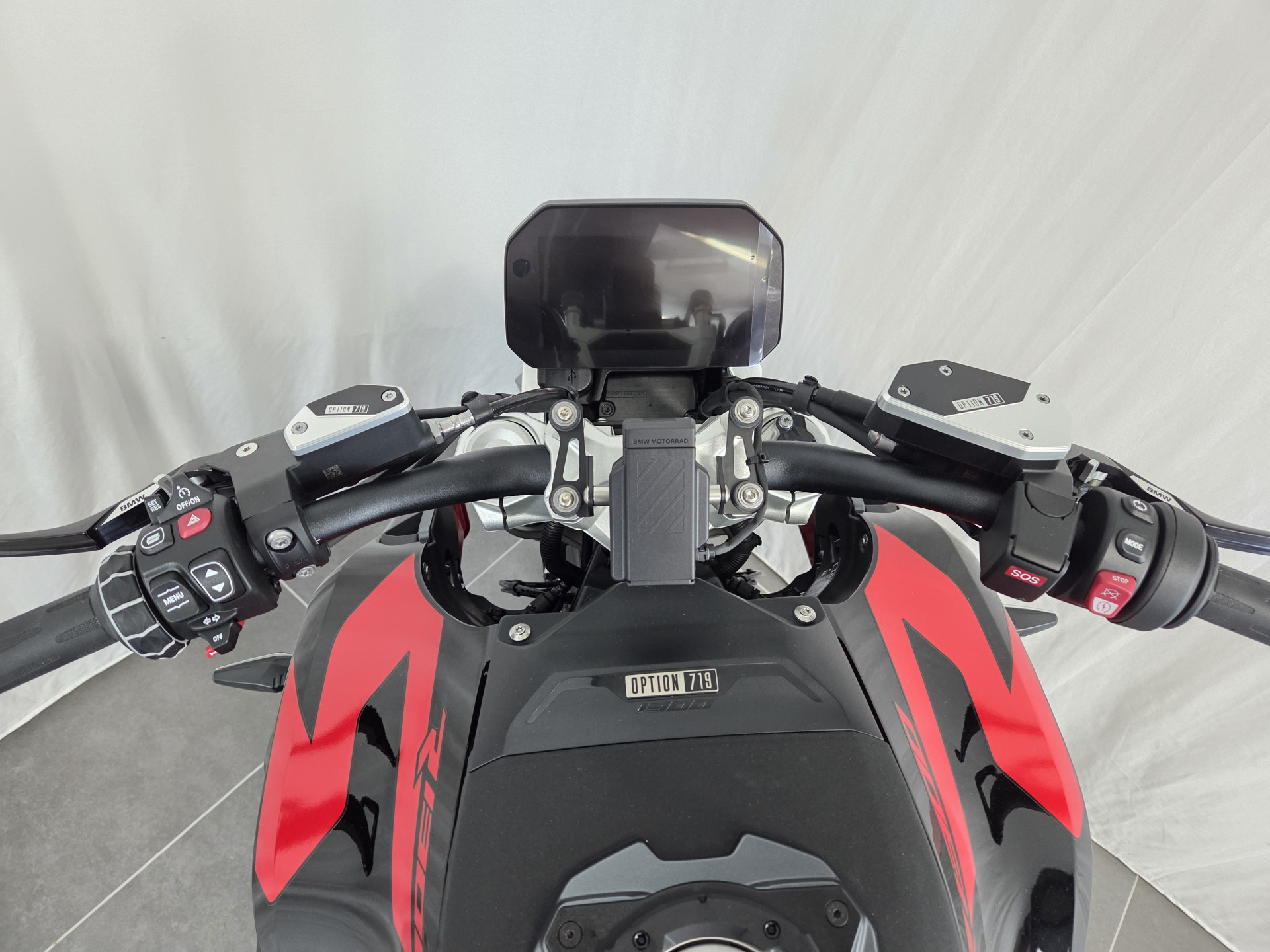 BMW R 1300 R Boxer-Prämie CHF -1'500 für Verträge bis 30.09.26-image-4