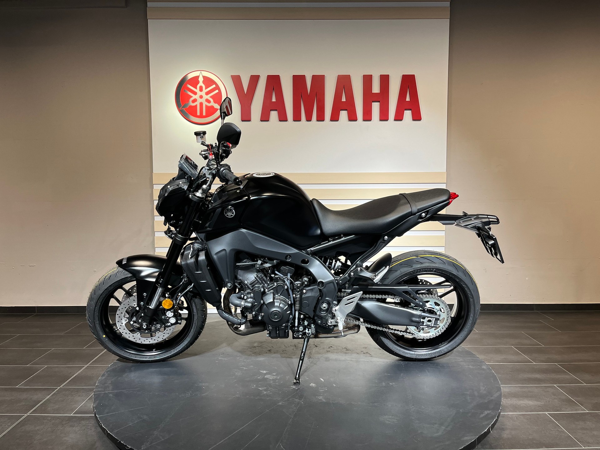 YAMAHA MT-09-image-5