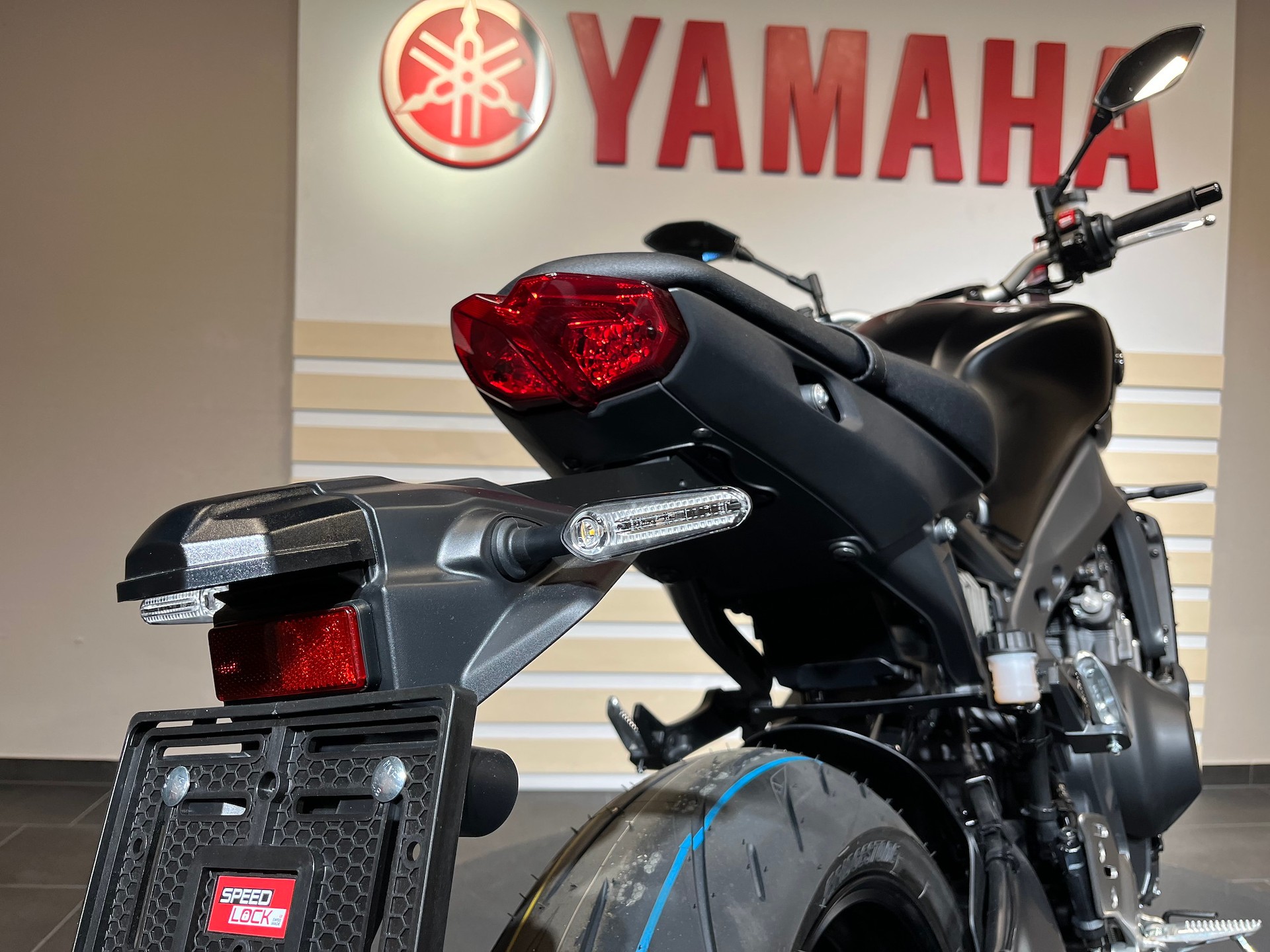 YAMAHA MT-09-image-10