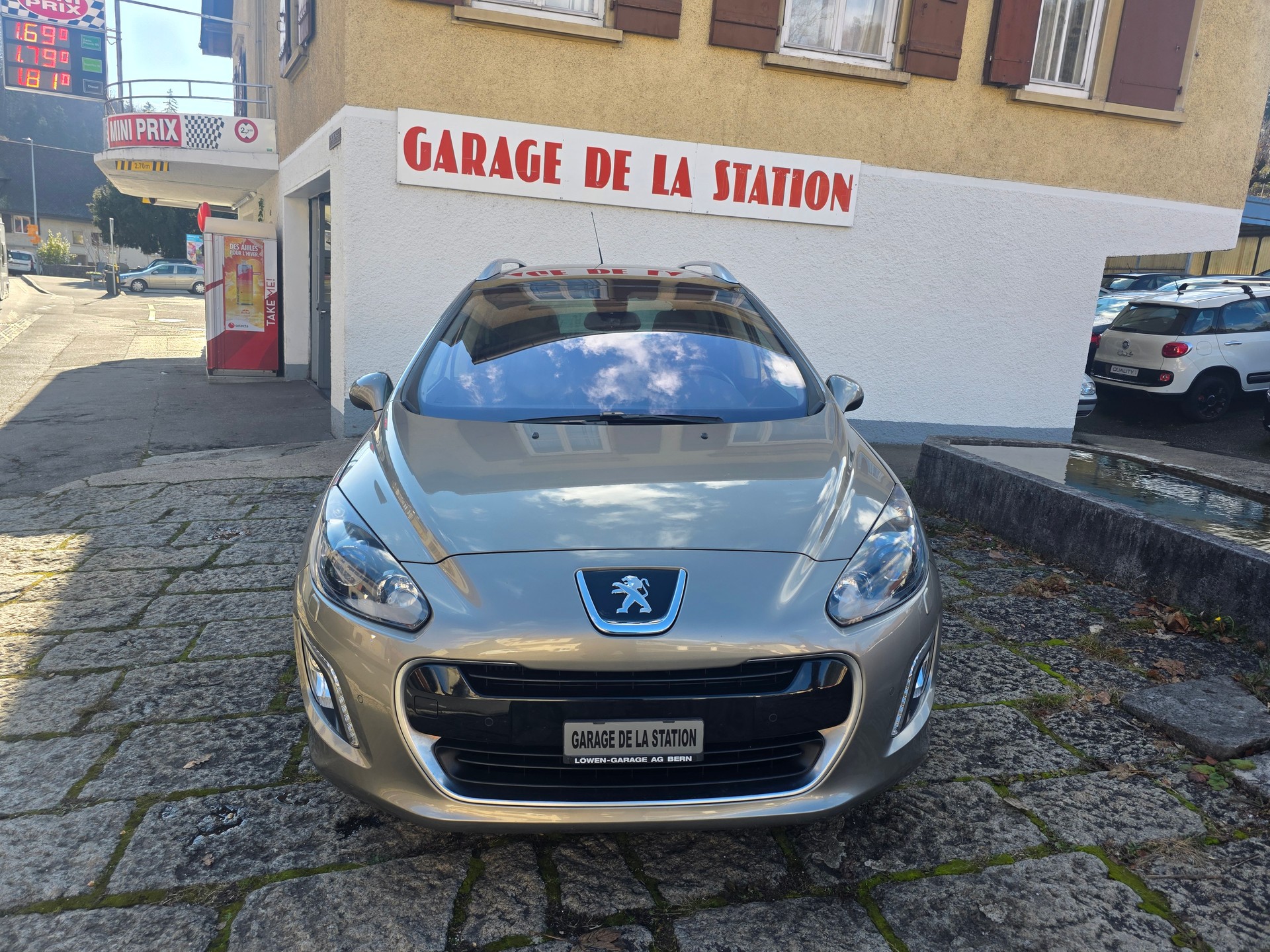 PEUGEOT 308 SW 1.6 16V Turbo Allure-image-1