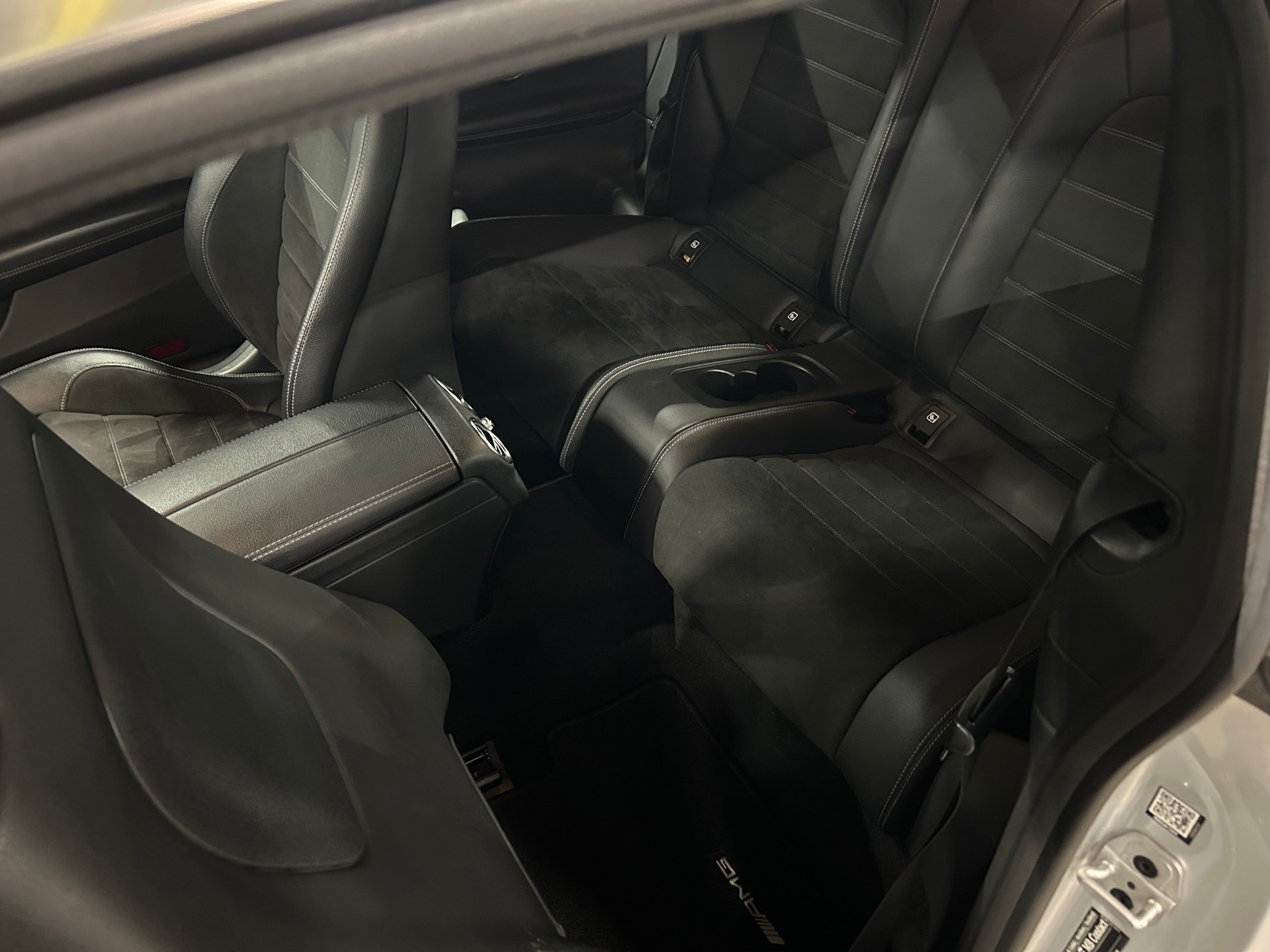 MERCEDES-BENZ C 250 d AMG Line Coupé 9G-Tronic-image-11
