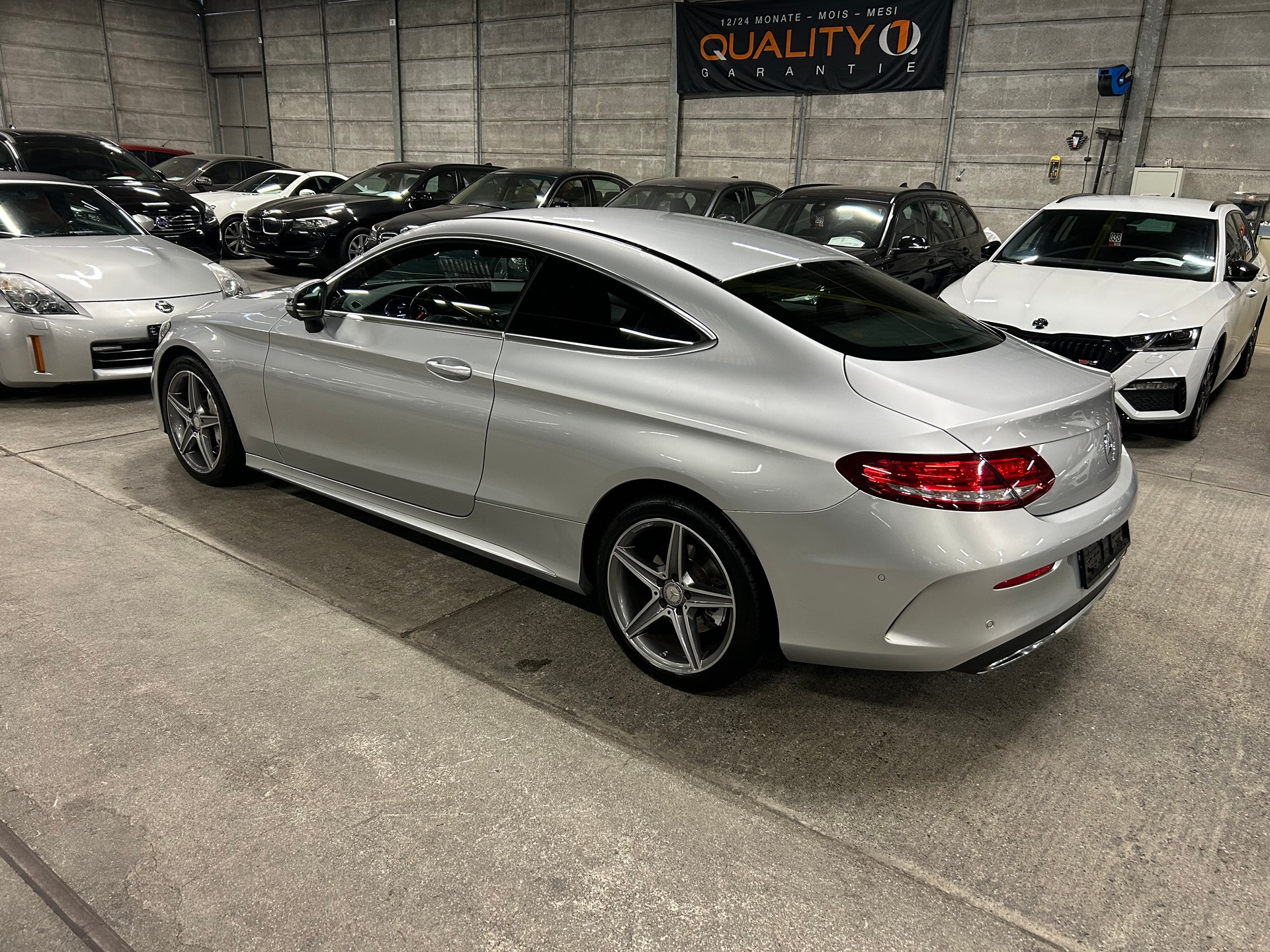 MERCEDES-BENZ C 250 d AMG Line Coupé 9G-Tronic-image-6