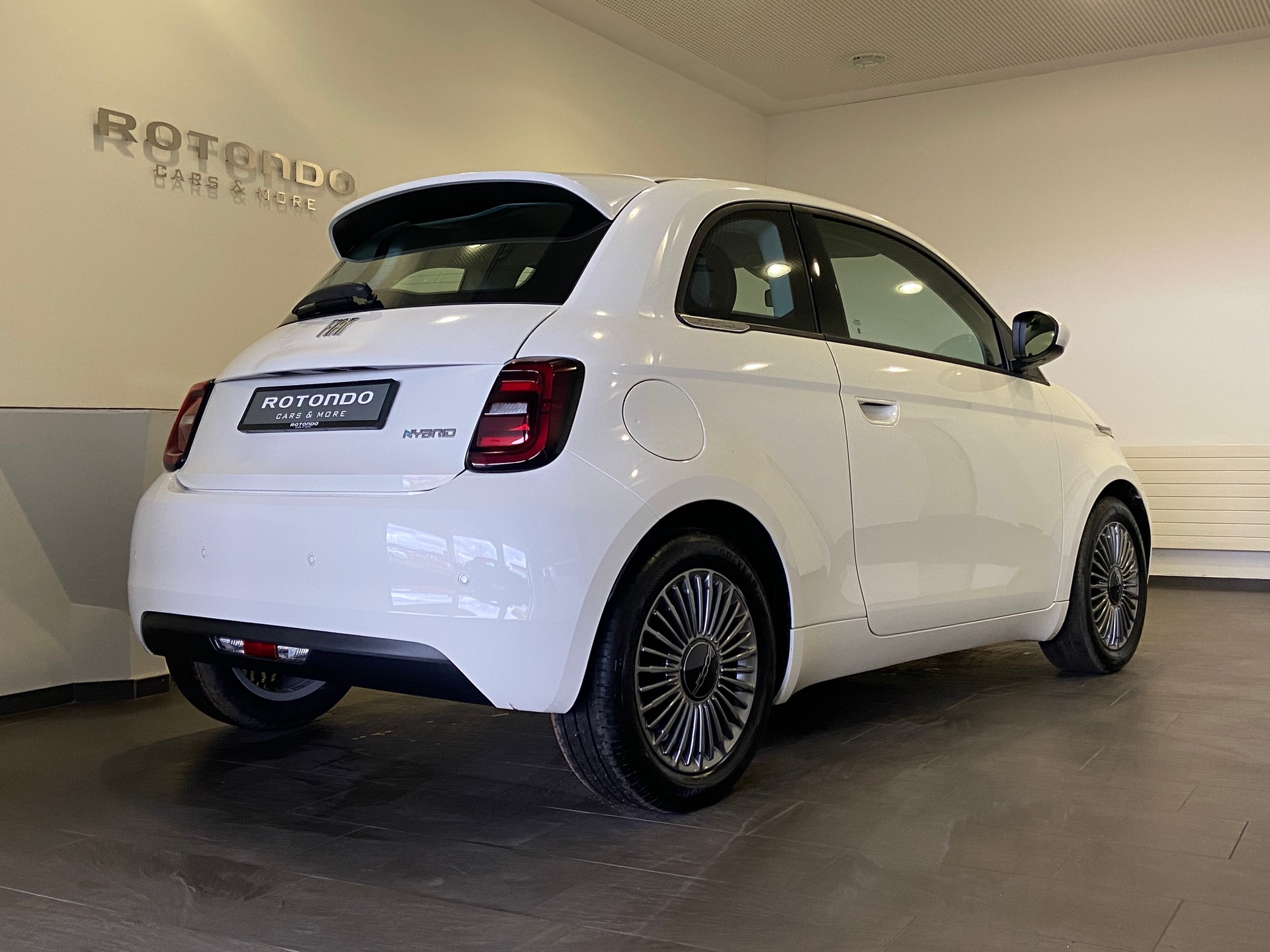 FIAT 500 1.0 FireFly MHD Torino-showroom-element-1