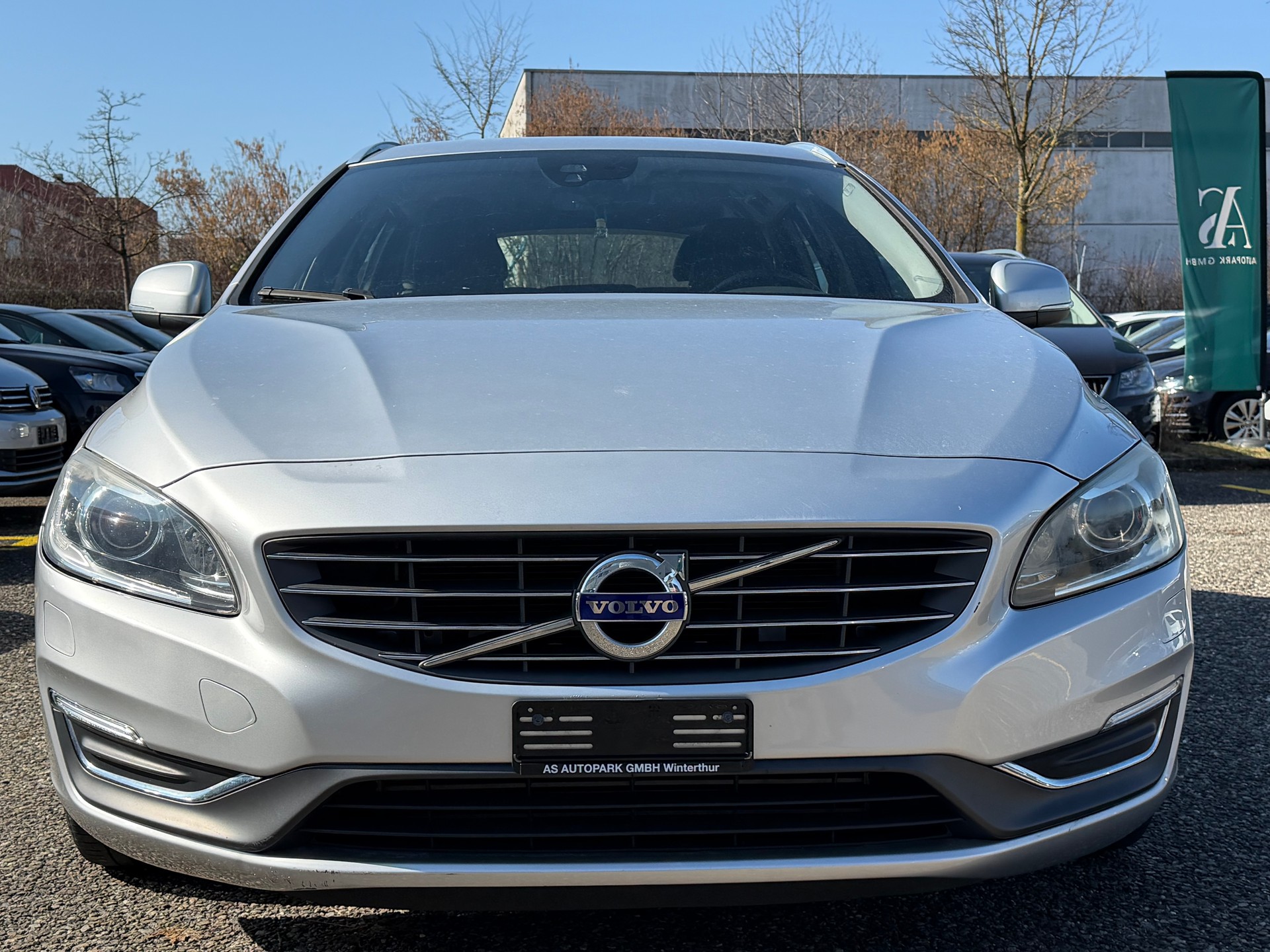 VOLVO V60 D4 OceanRace Geartronic-showroom-element-1