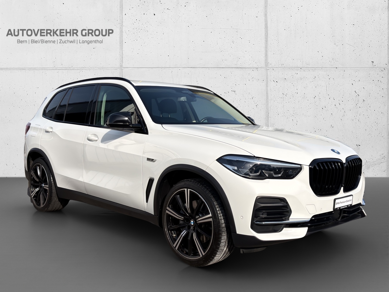 BMW X5 xDrive45e-image-7