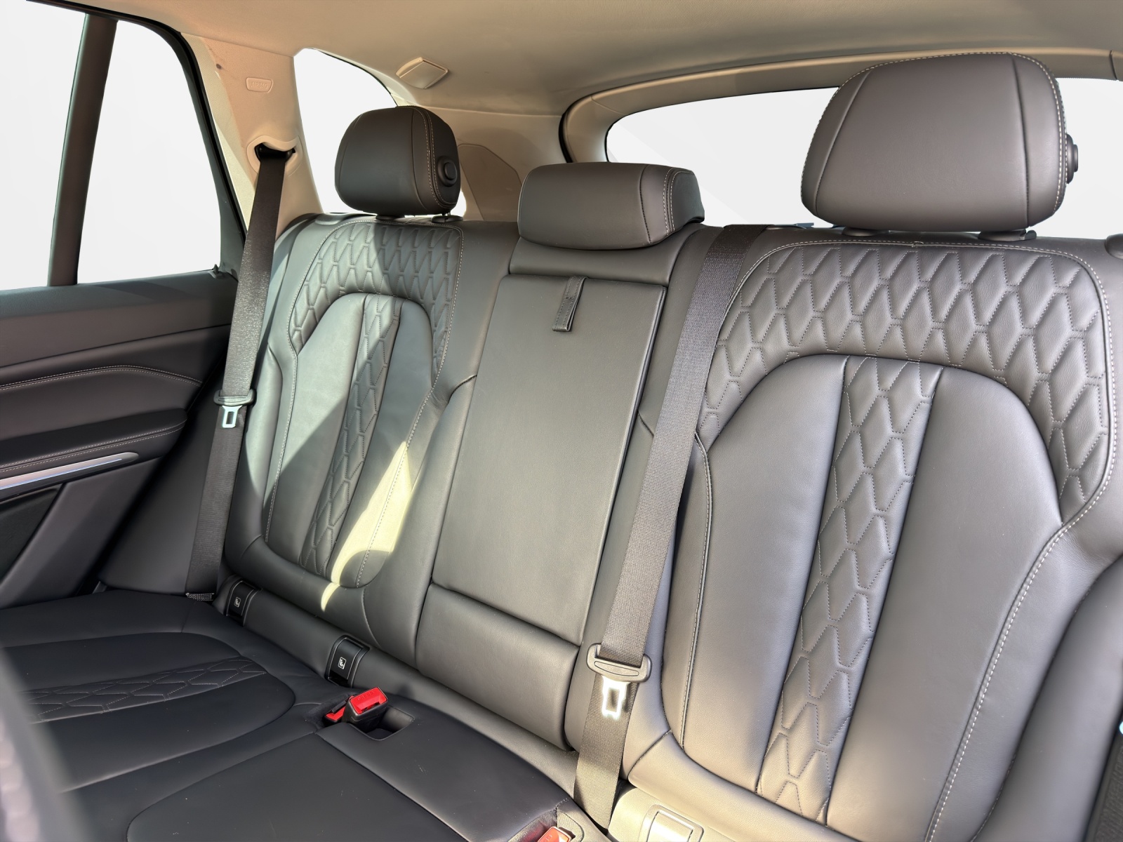 BMW X5 xDrive45e-image-19