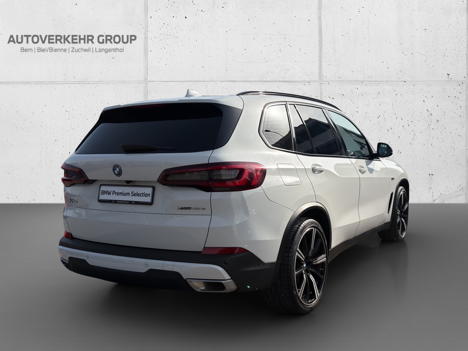 BMW X5 xDrive45e-image-5