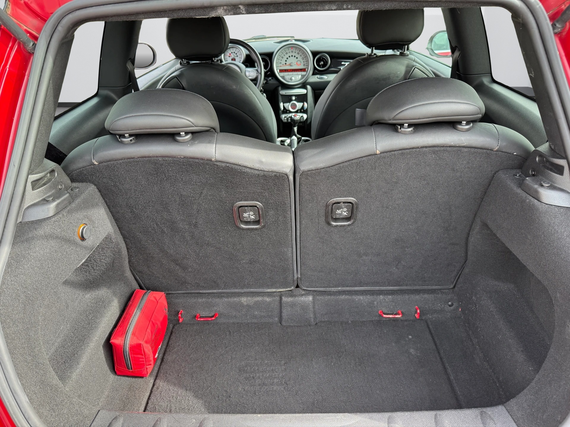 MINI Cooper John Cooper Works-image-14