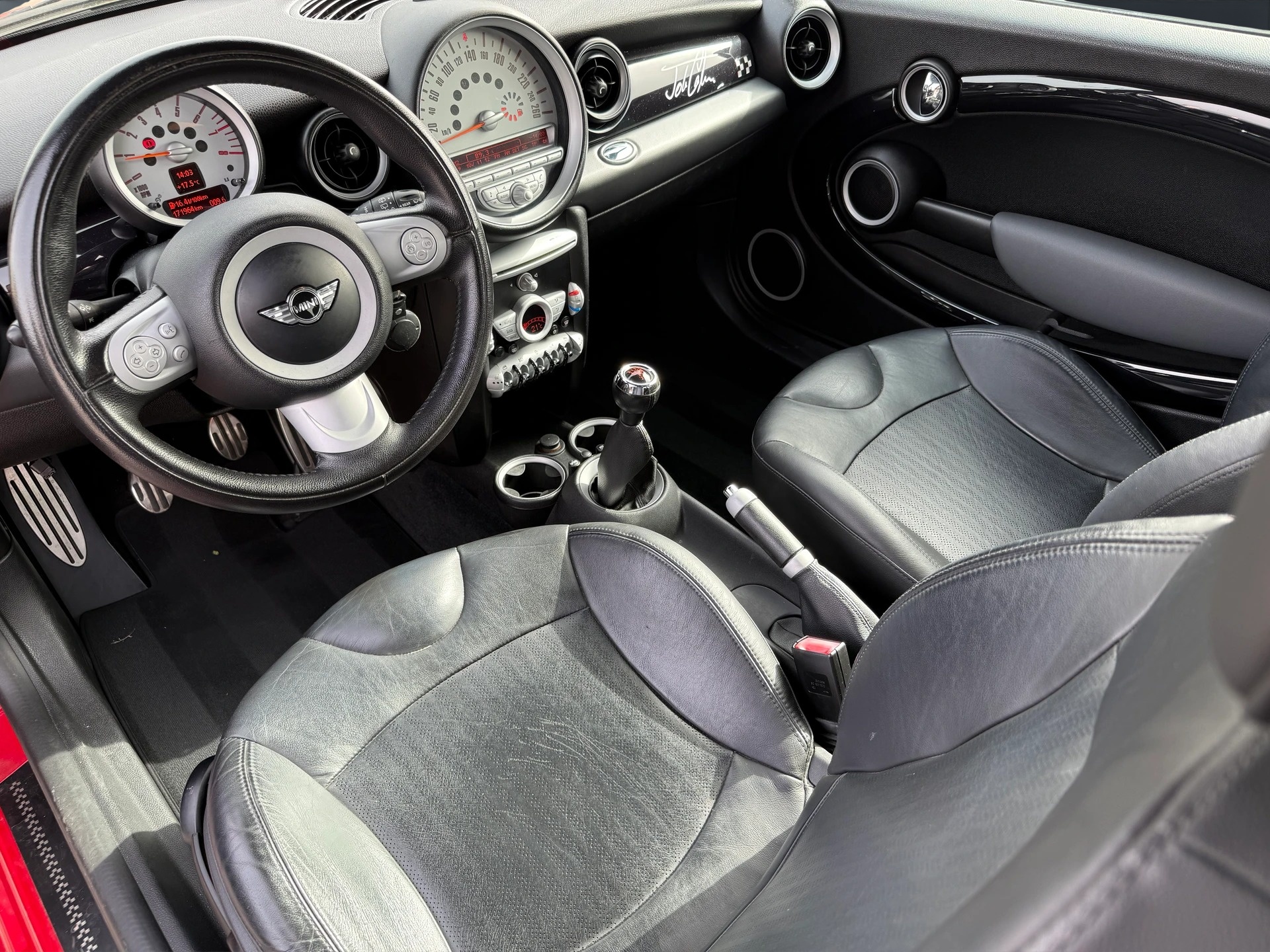 MINI Cooper John Cooper Works-image-9