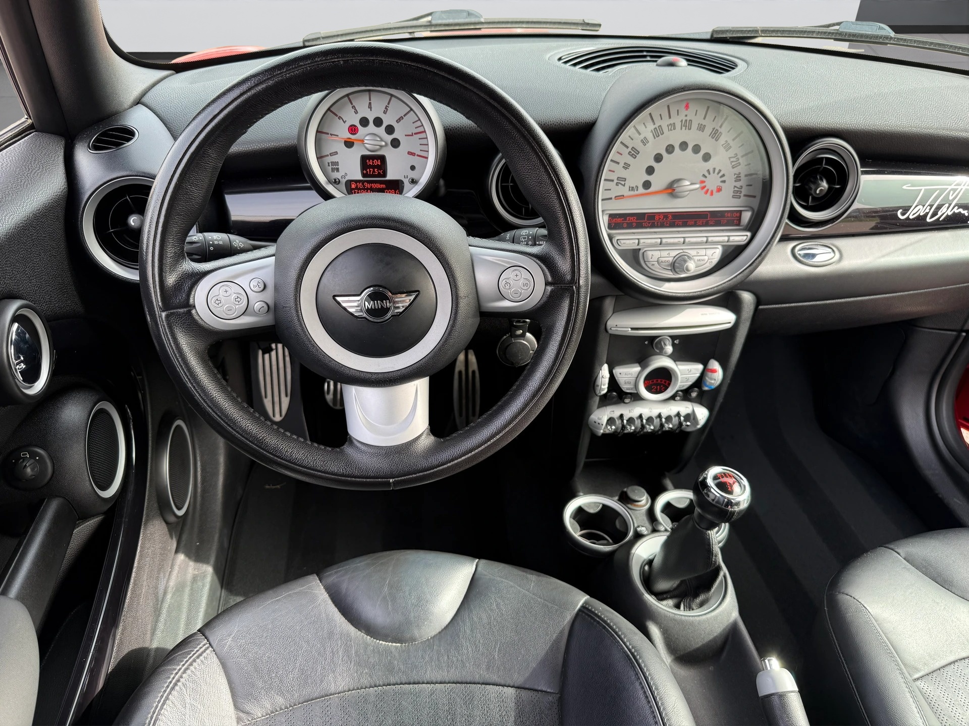 MINI Cooper John Cooper Works-image-12