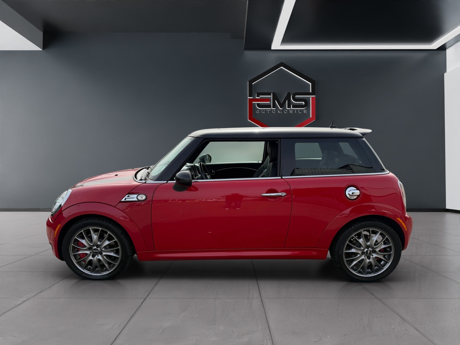 MINI Cooper John Cooper Works-image-1