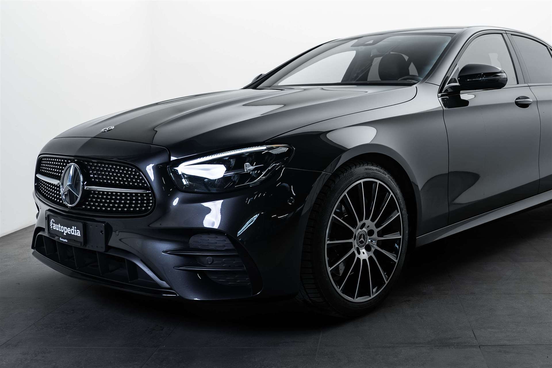 MERCEDES-BENZ MERCEDES-BENZ E 200 d FACELIFT! AMG Line 9G-Tronic-showroom-element-1