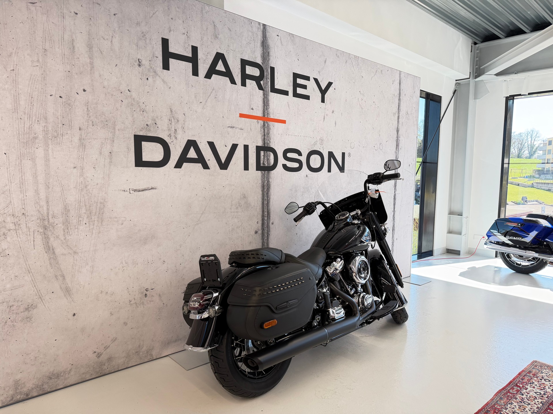 HARLEY-DAVIDSON FLHC Heritage Classic 117-image-2