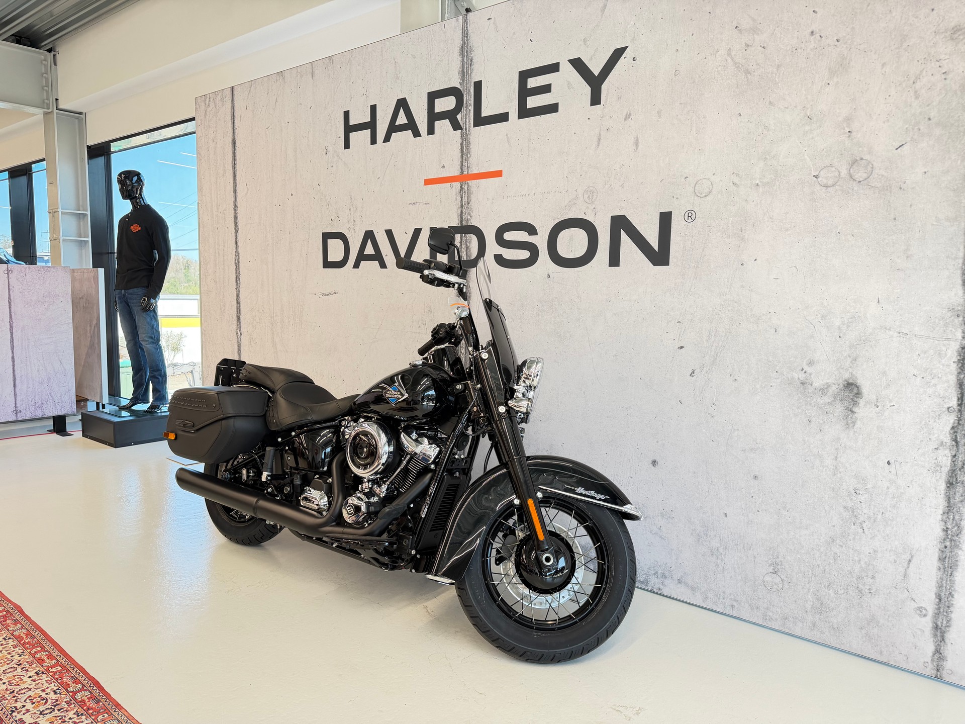 HARLEY-DAVIDSON FLHC Heritage Classic 117-image-1