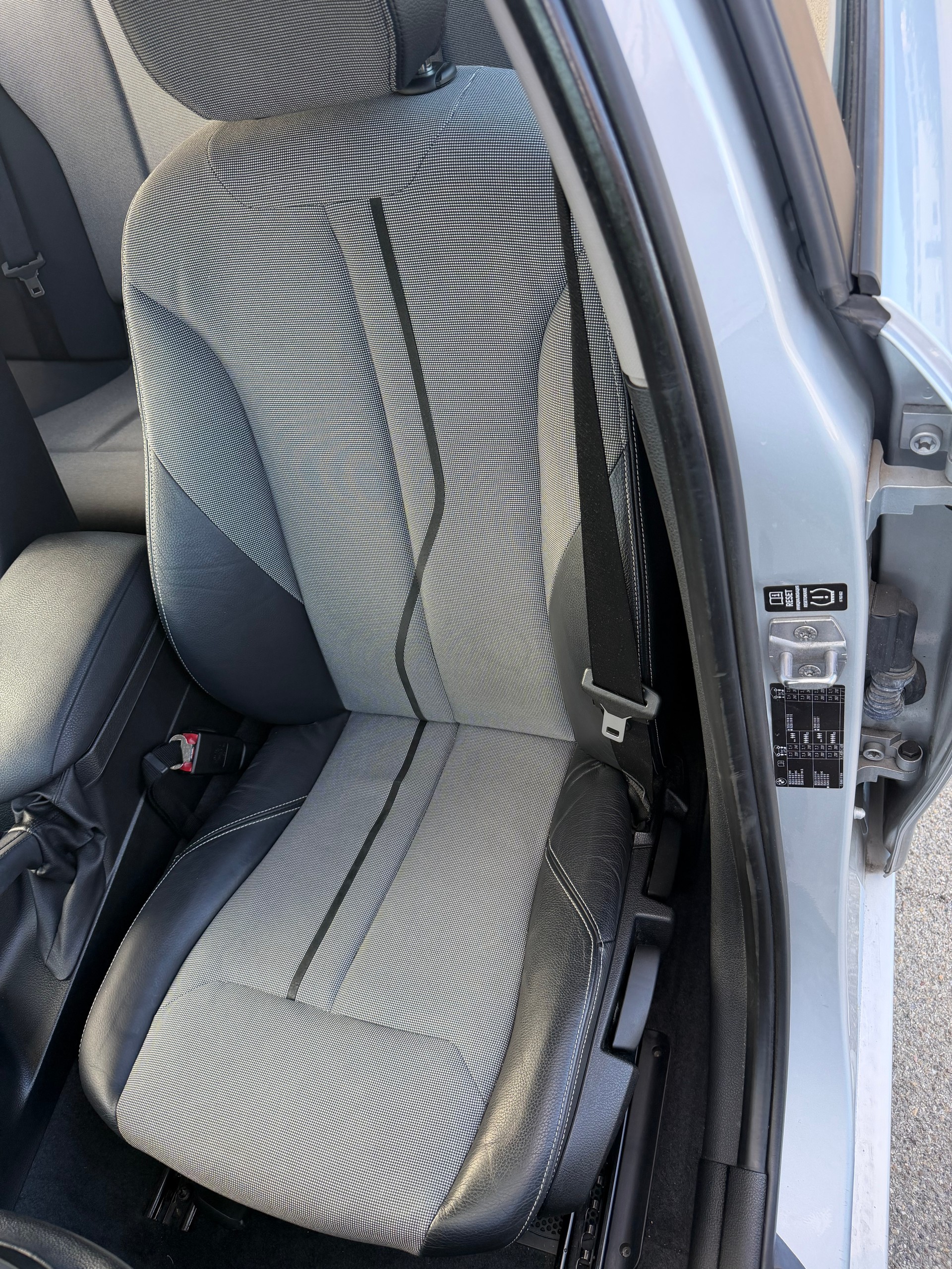 BMW 118d Urban Line Steptronic-image-10