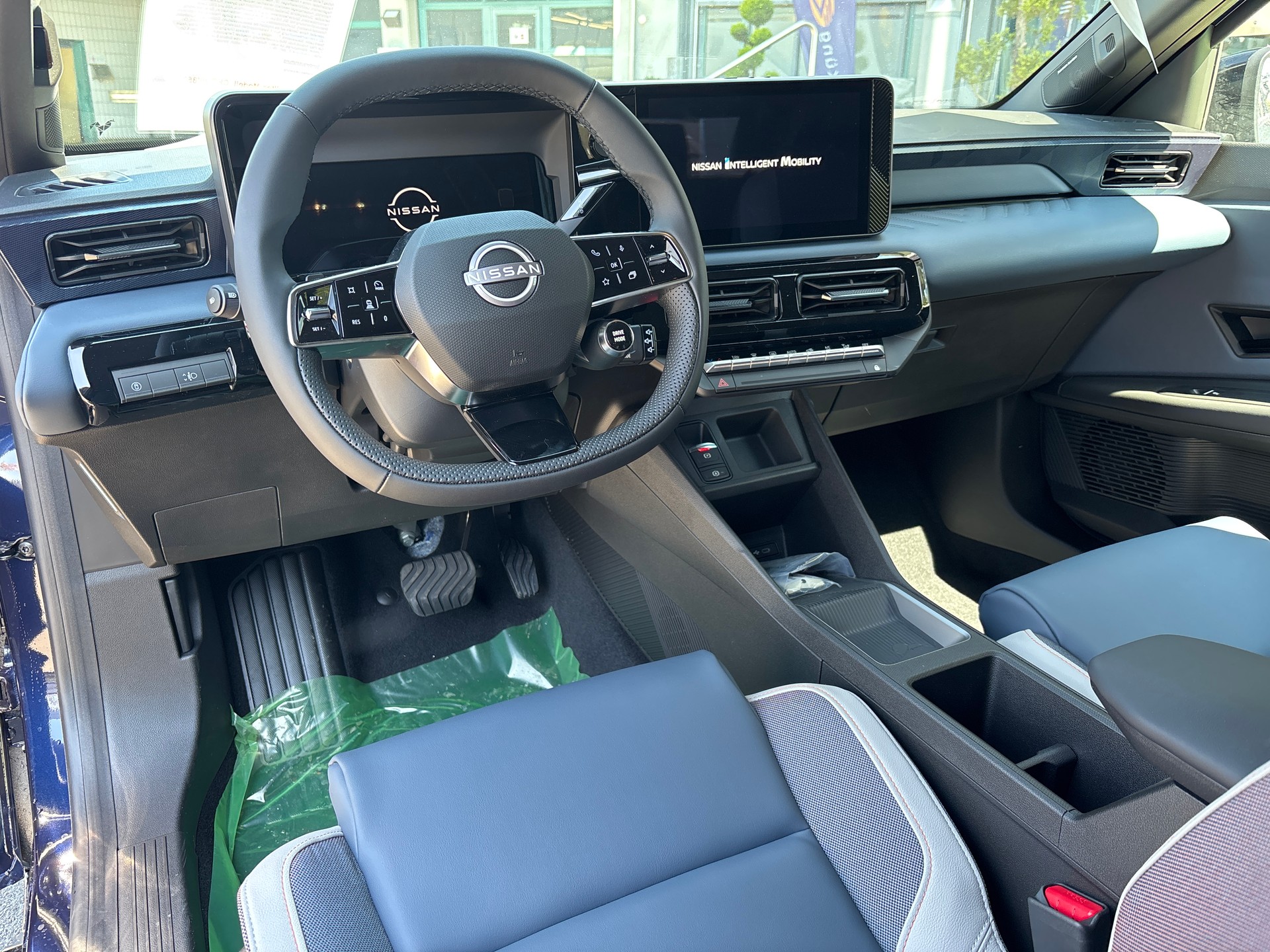 NISSAN Micra 52kWh Evolve-image-9