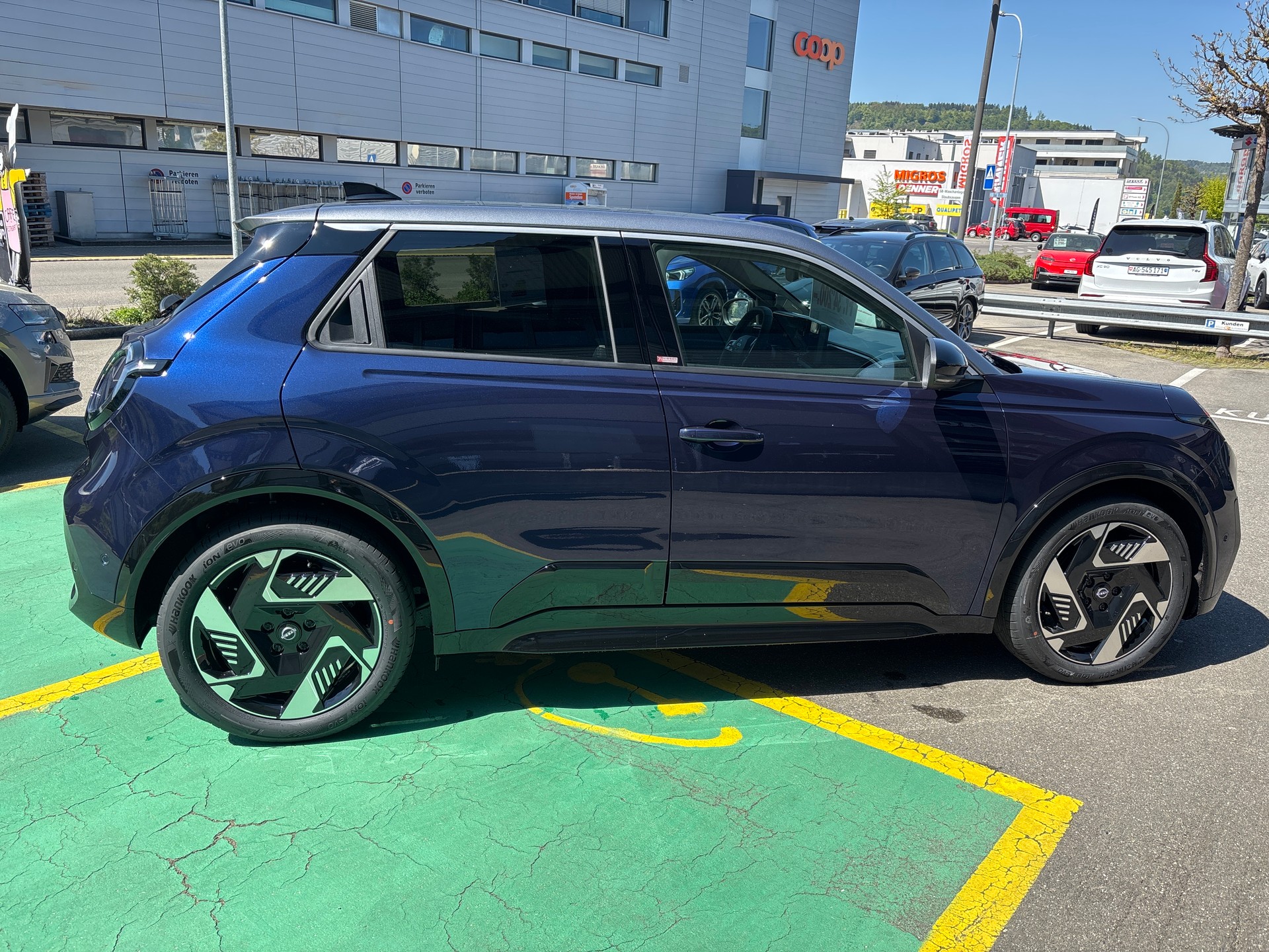 NISSAN Micra 52kWh Evolve-image-4