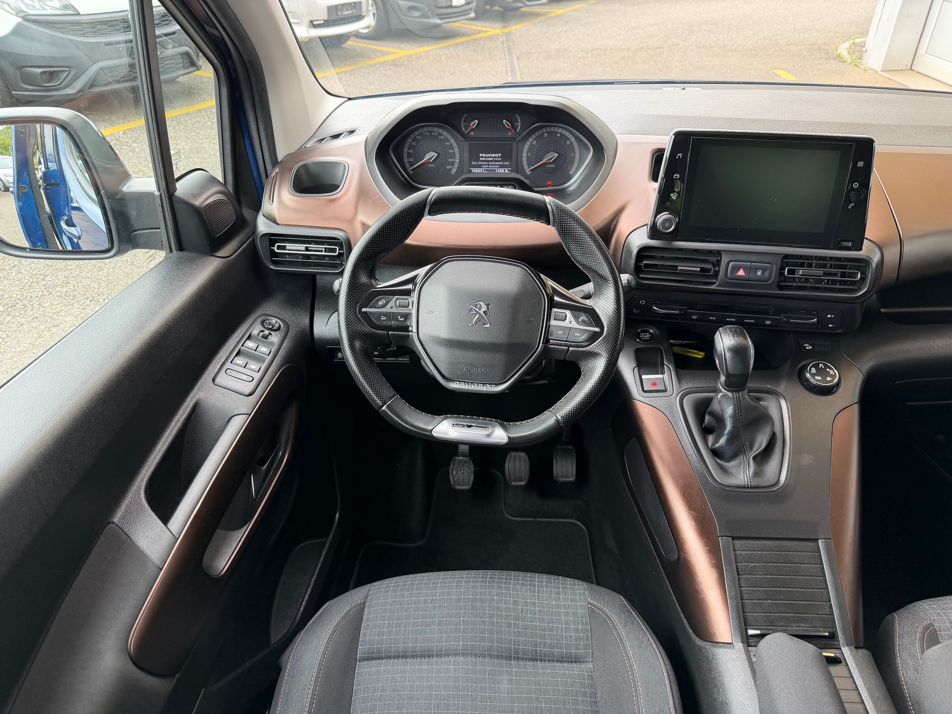 PEUGEOT Rifter 1.5 BlueHDi GT Line-image-8
