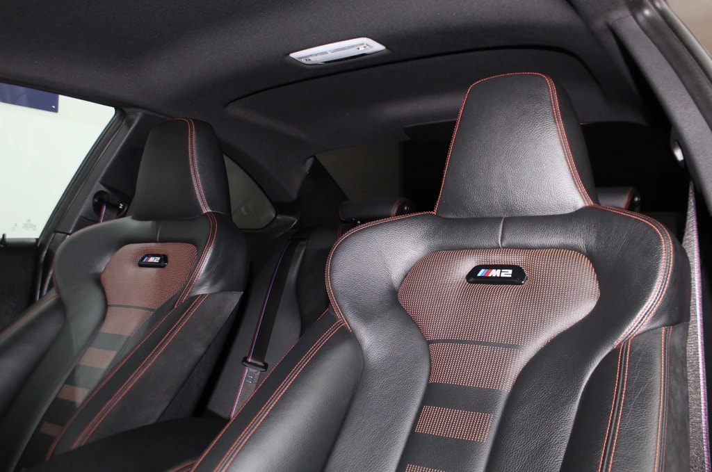 BMW M2 Competition 410PS Drivelogic Black Edition Bastuck- Sportauspuff / CH-Fahrzeug-image-8