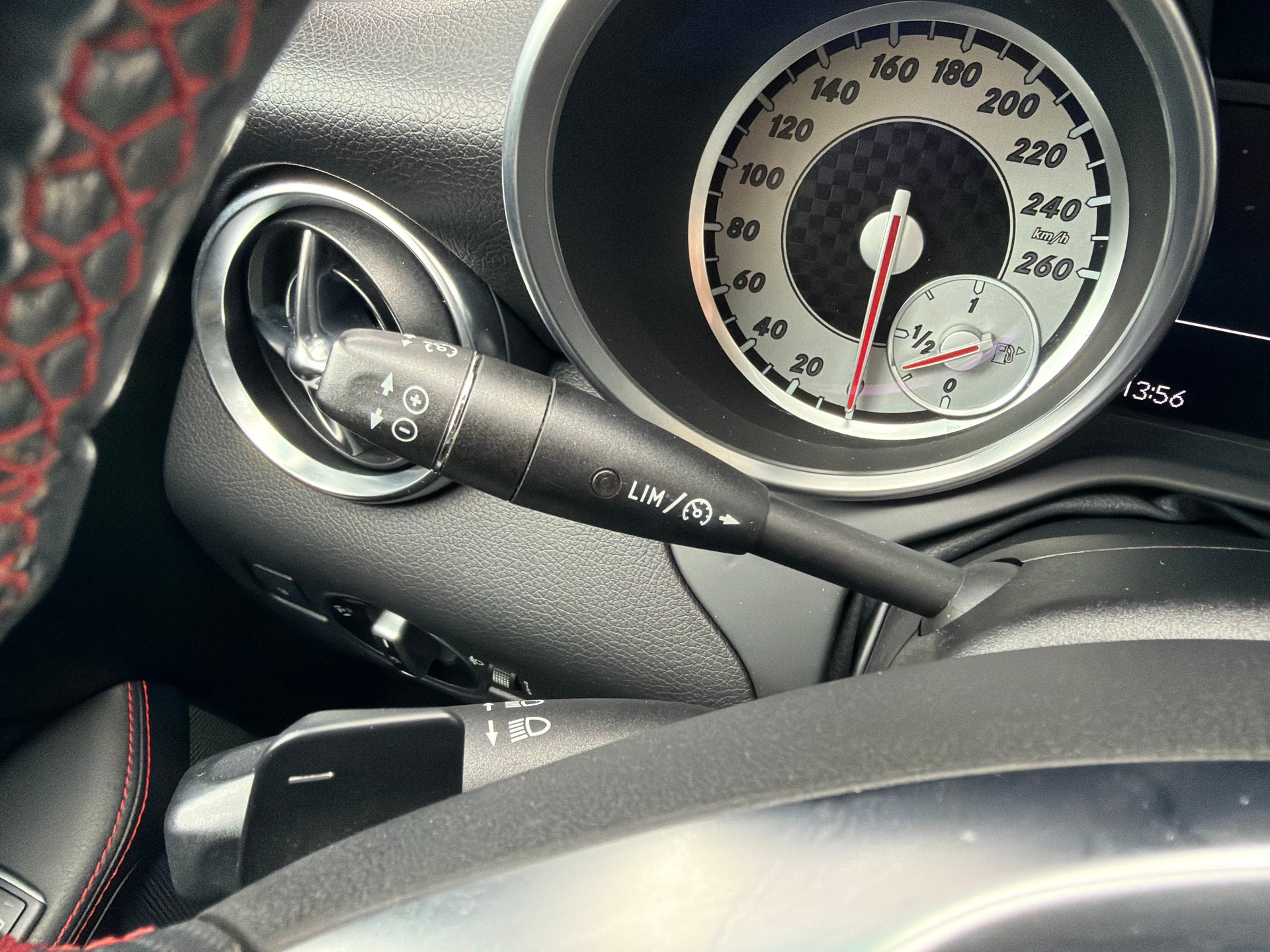 MERCEDES-BENZ SLK 250 7G-Tronic-image-12