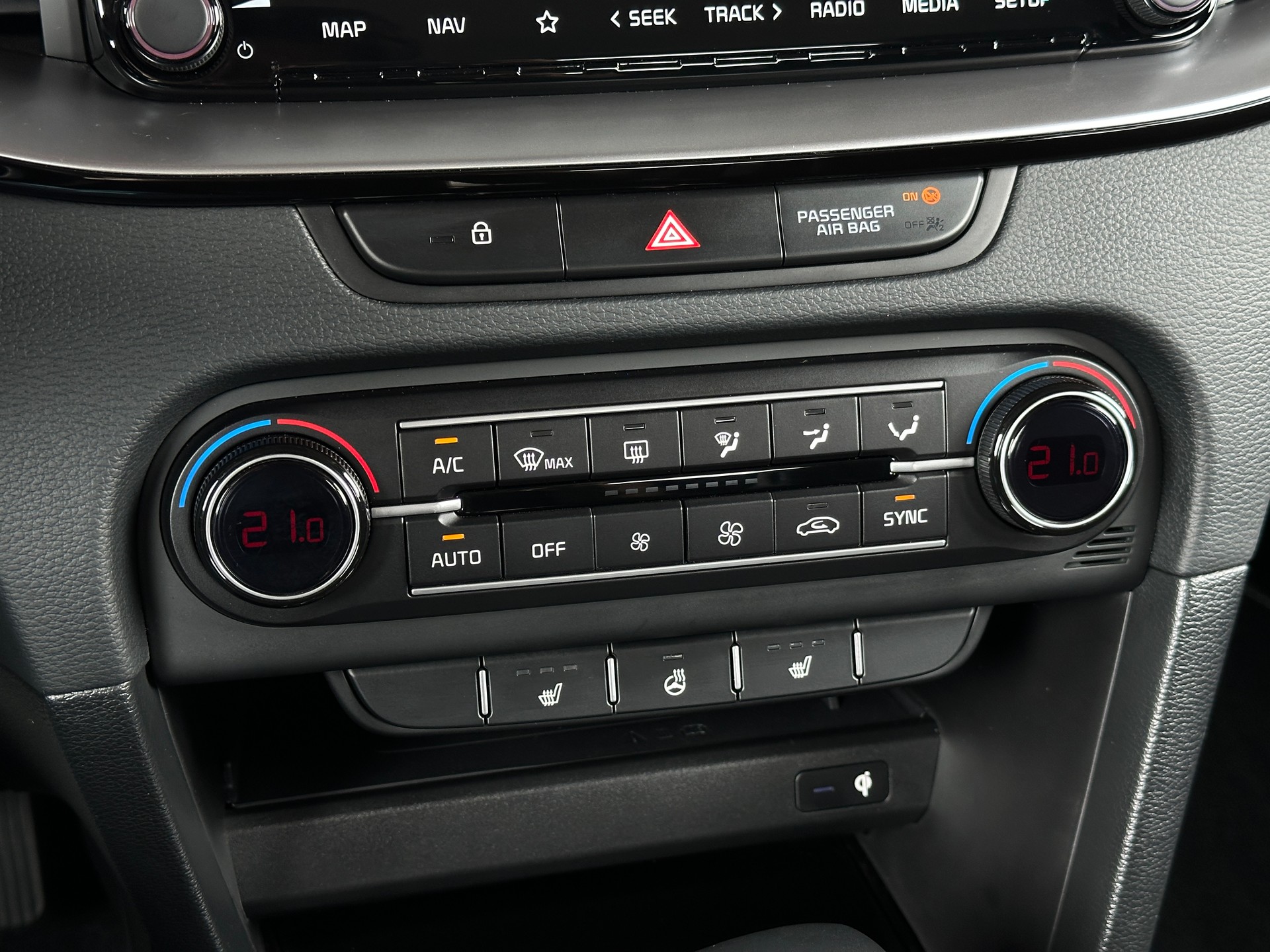 KIA XCeed 1.5 T-GDi DCT-image-19