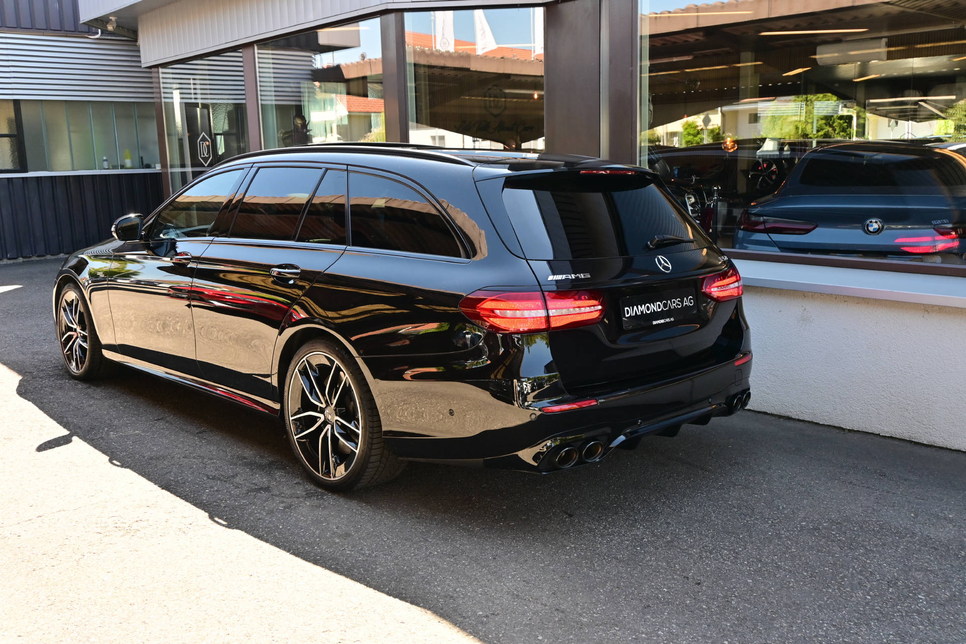 MERCEDES-BENZ E 53 AMG 4matic+ Kombi *Carbon*Burmester*Fahrassistenz Plus*-image-5