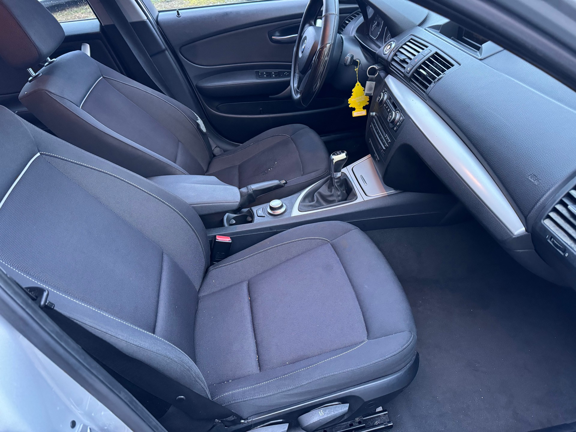 BMW 120d-image-6