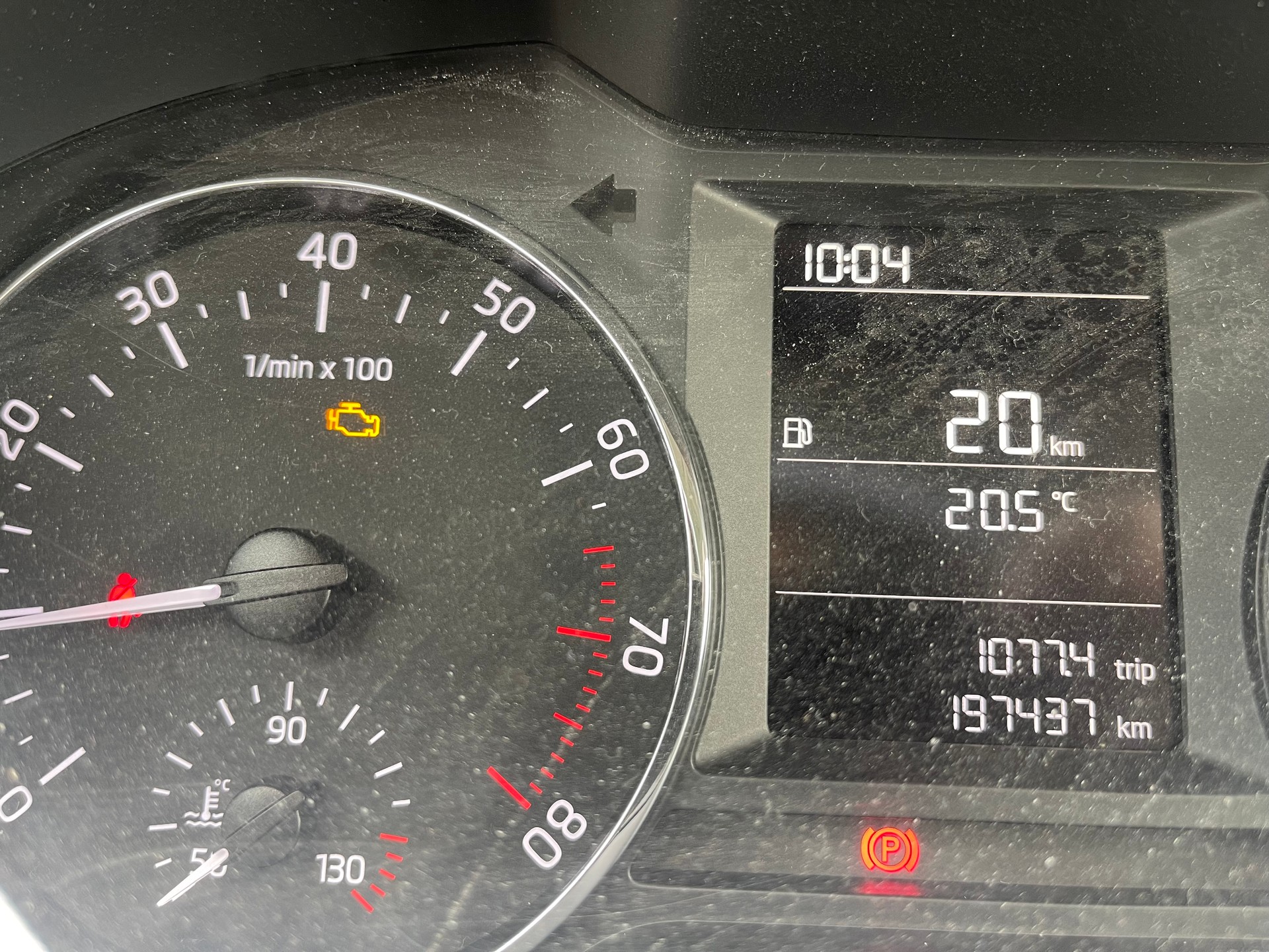 SKODA Octavia Combi 1.8 TSI Elegance-image-10