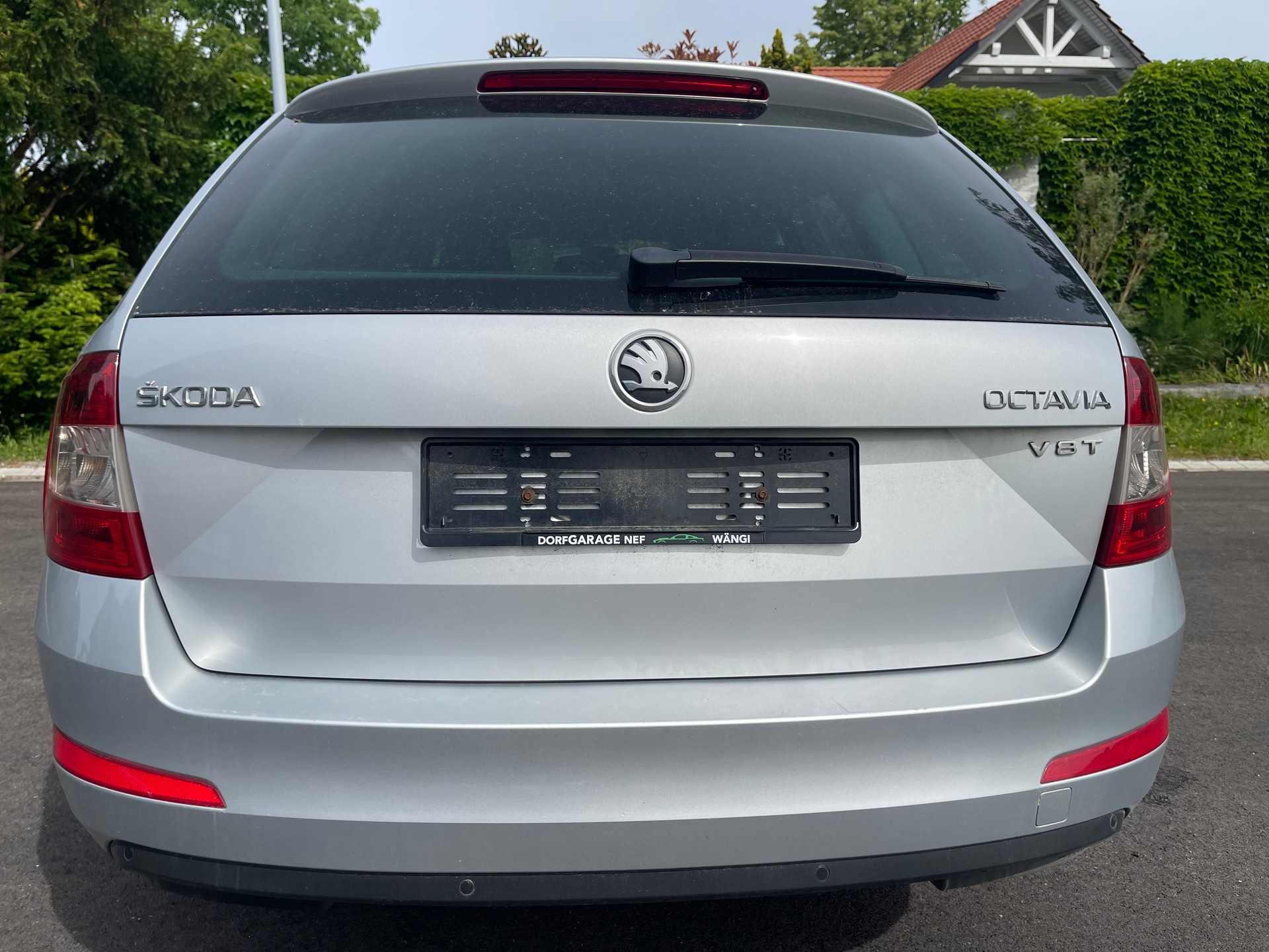SKODA Octavia Combi 1.8 TSI Elegance-image-7