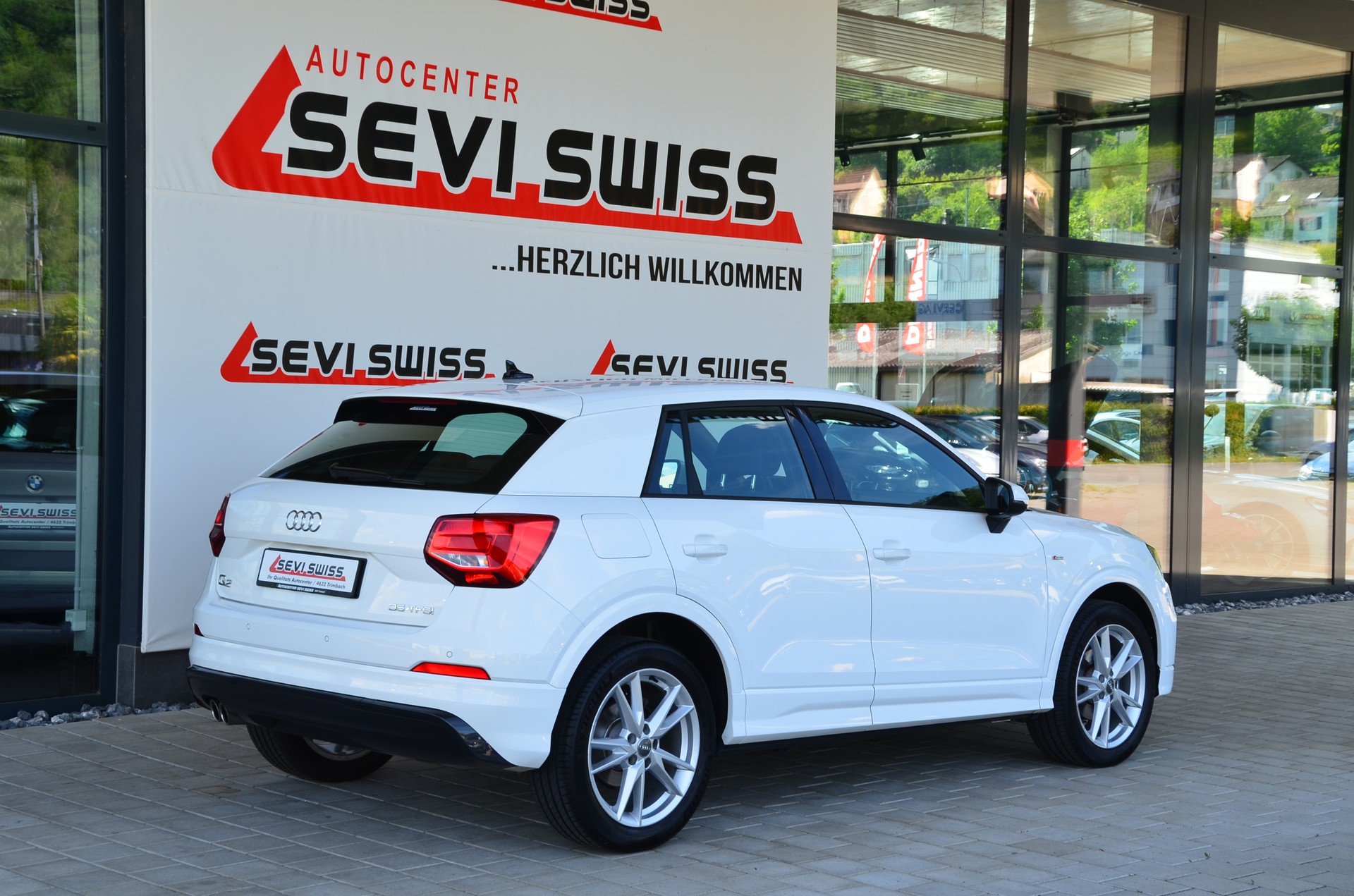 AUDI Q2 35 TFSI Sport*Ab MFK,1 Jahr oder 20000km Garantie auf Motor und Getriebe*-image-4