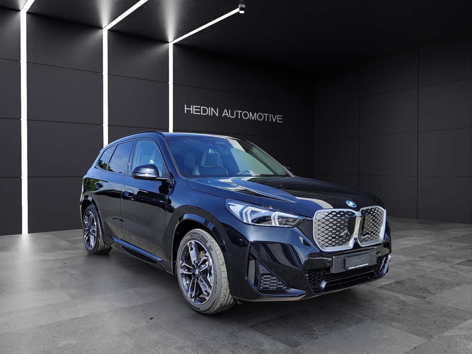 BMW iX1 30 xDrive-image-7