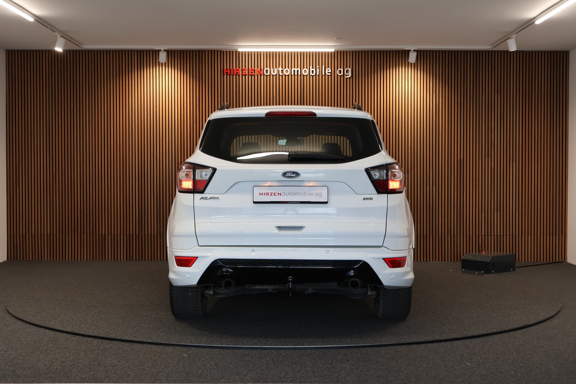 FORD Kuga 2.0 TDCi ST Line High 4WD PowerShift-showroom-element-3