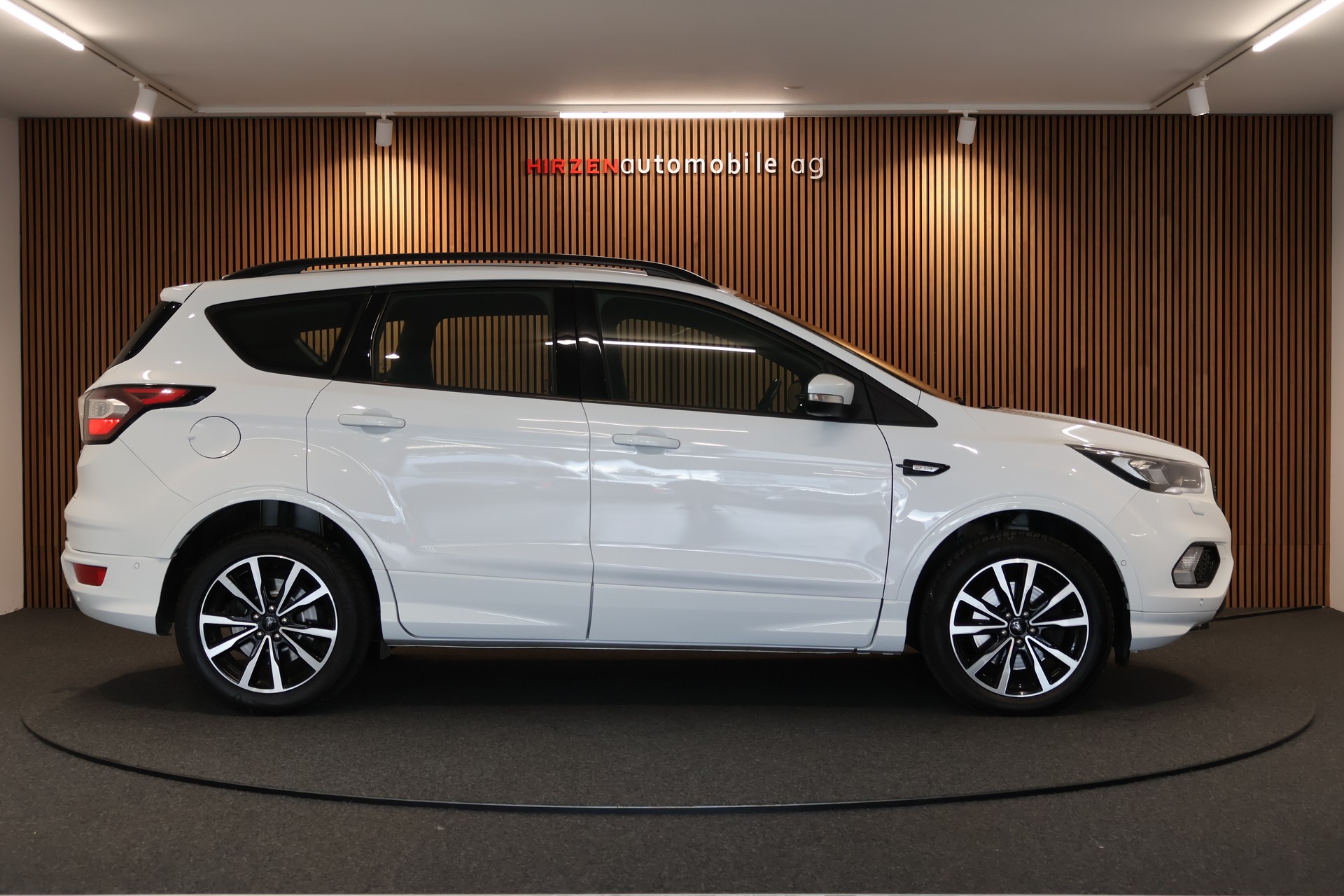FORD Kuga 2.0 TDCi ST Line High 4WD PowerShift-image-5