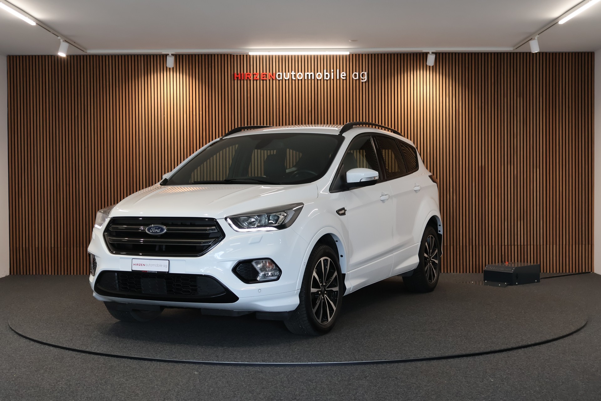 FORD Kuga 2.0 TDCi ST Line High 4WD PowerShift