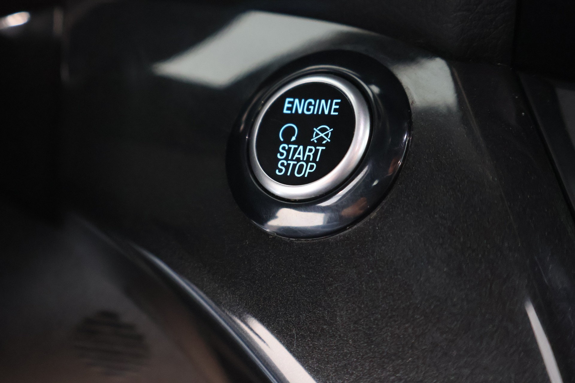 FORD Kuga 2.0 TDCi ST Line High 4WD PowerShift-image-28